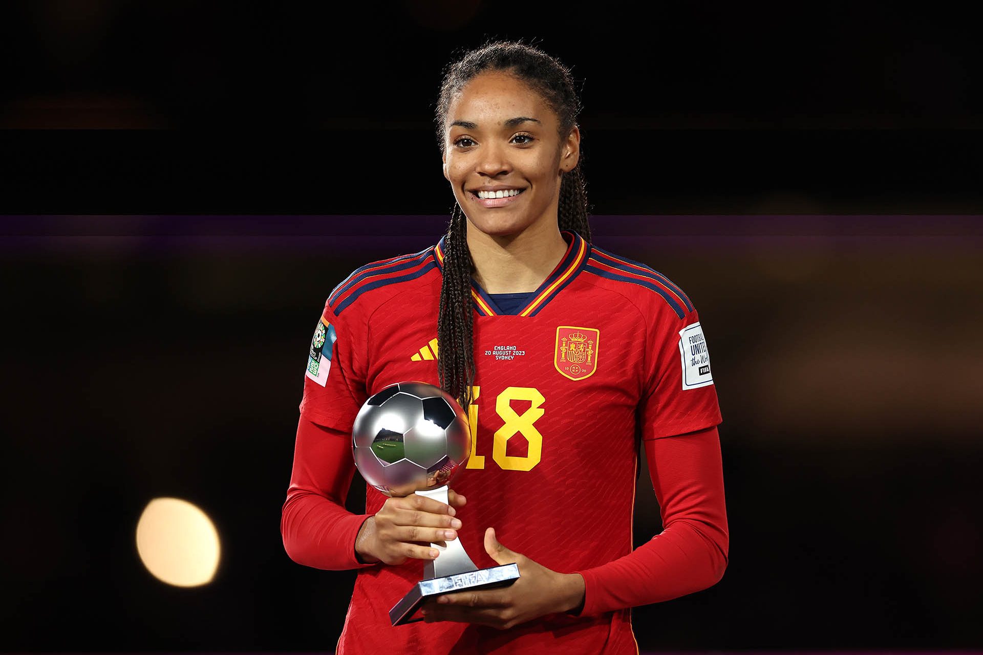 Salma Paralluelo, Best Young Player