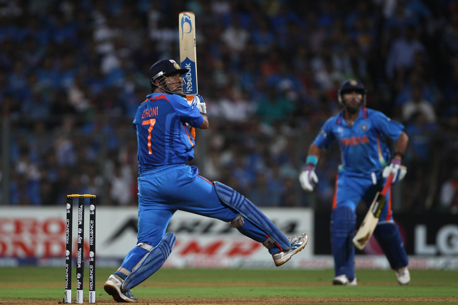 2: Dhoni wins it for India
