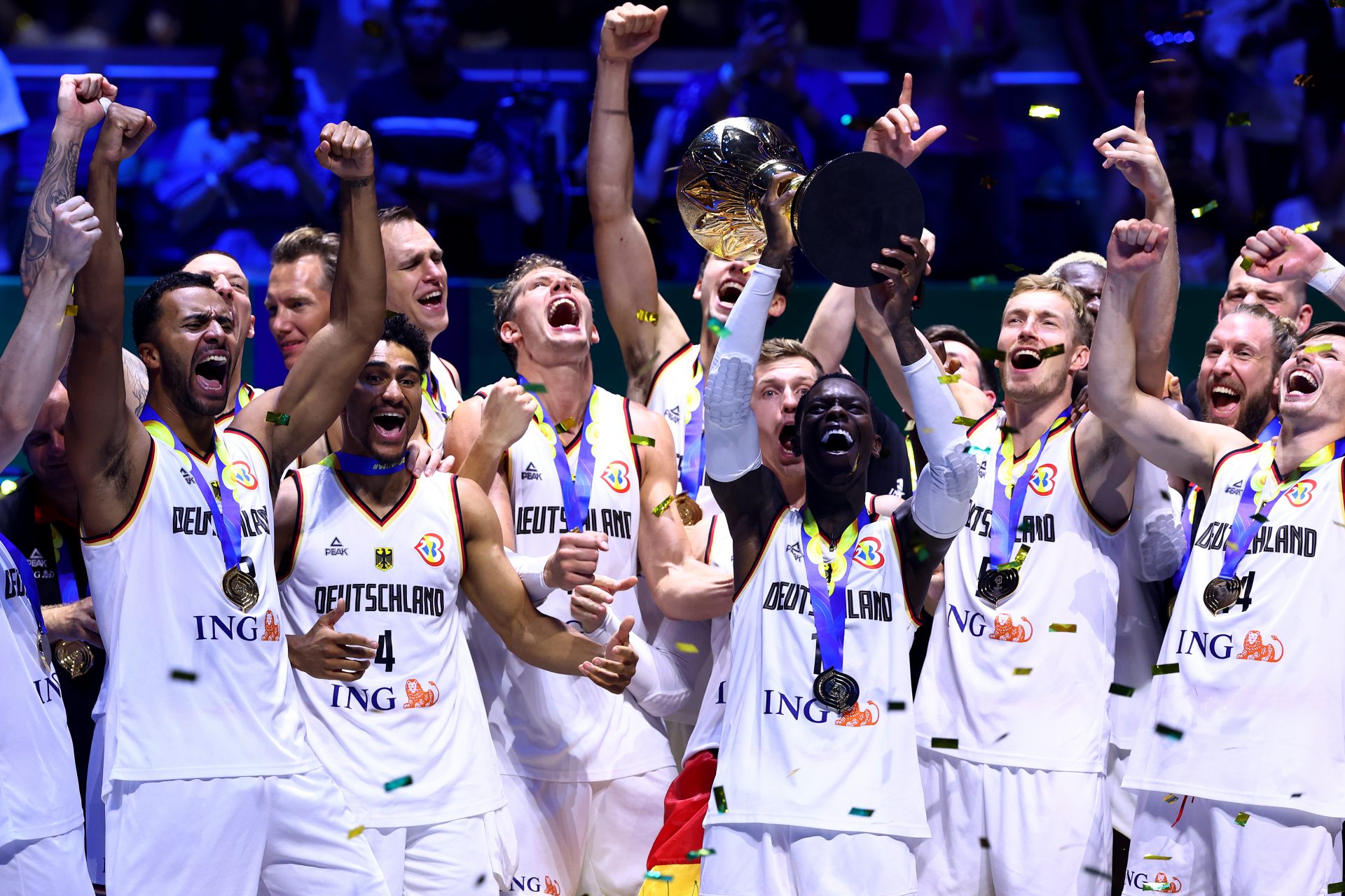 Euphorie der Basketball-Weltmeister: Pressekonferenz nach erstem WM-Titel für Deutschland gecrasht