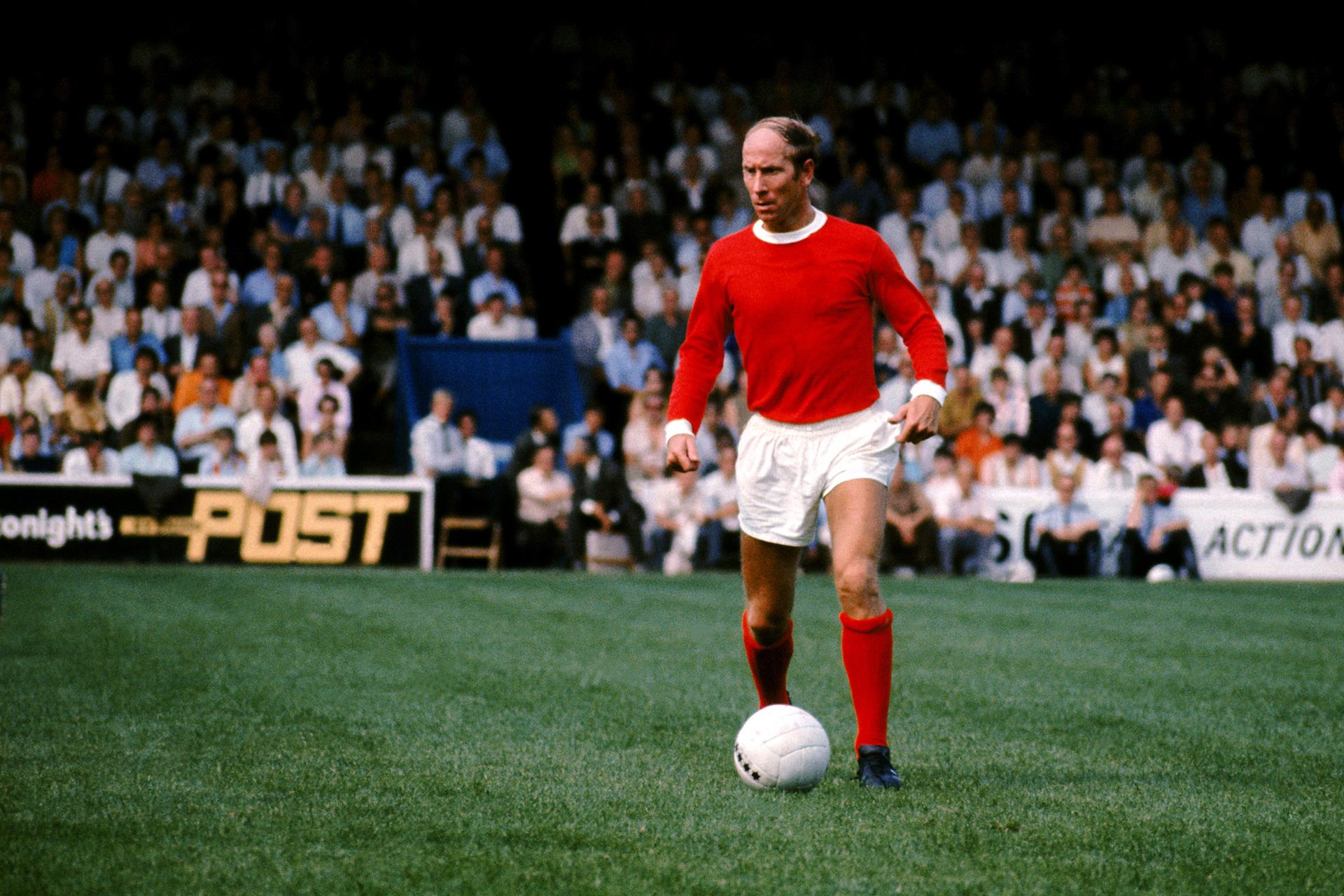 England (Bobby Charlton) 