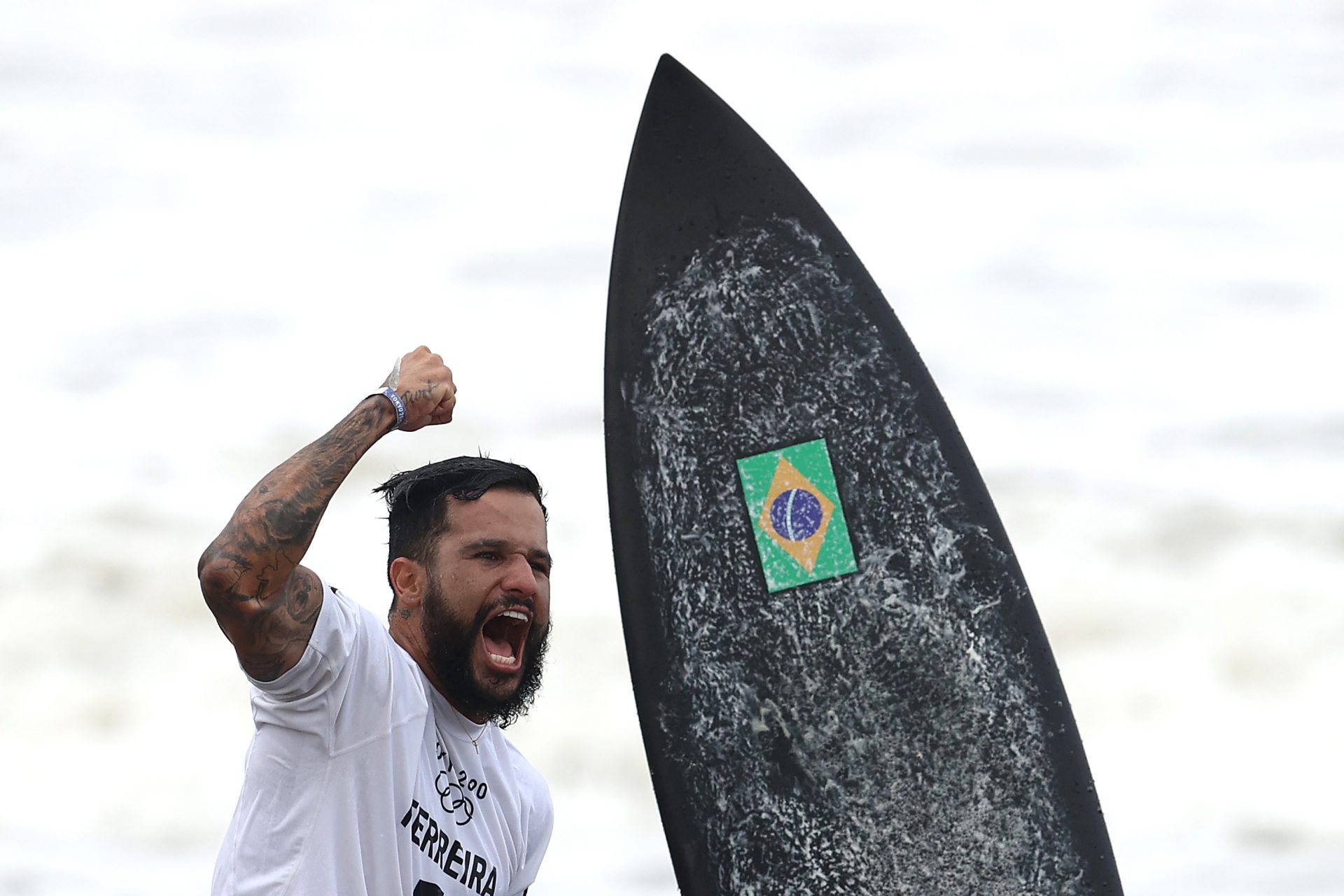 O surfista brasileiro que entrou para a história