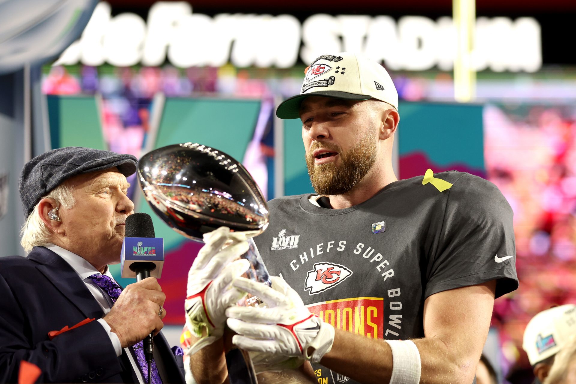 Which NFL teams could realistically Win the Super Bowl (including one surprise)