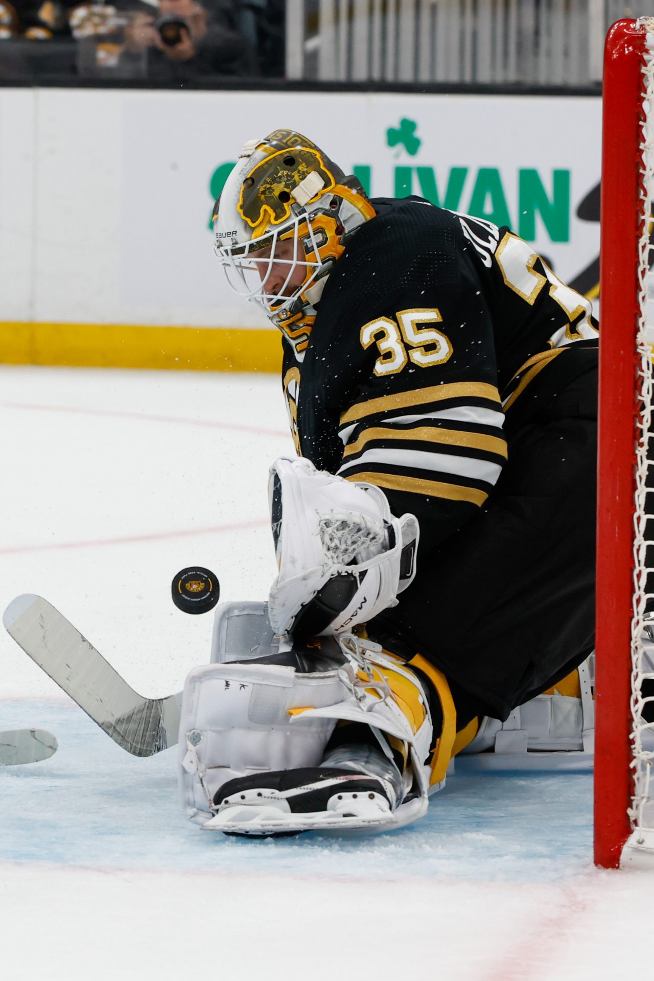 Linus Ullmark, Boston Bruins