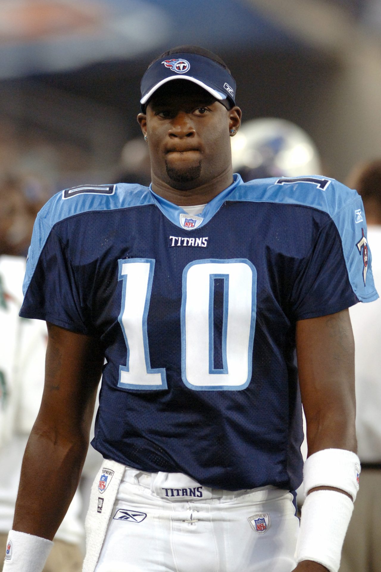 $15k a month at The Cheesecake Factory!? How former NFL star Vince Young spent his millions