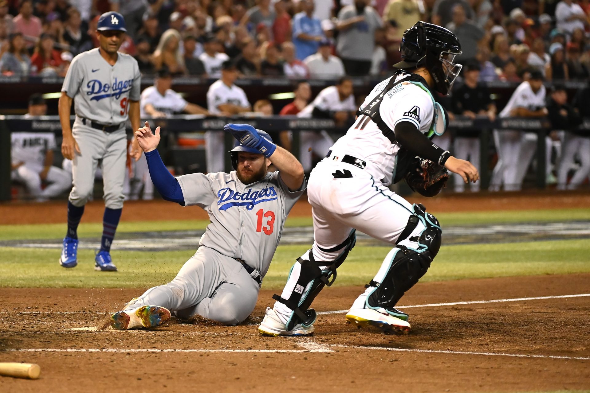 Max Muncy, Los Angeles Dodgers: $12 Million Annual Average