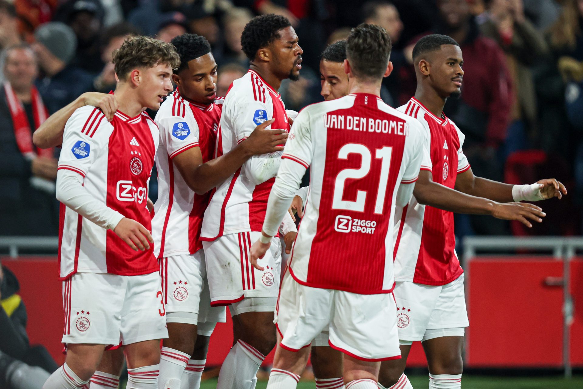 Wat is er met Ajax aan de hand?