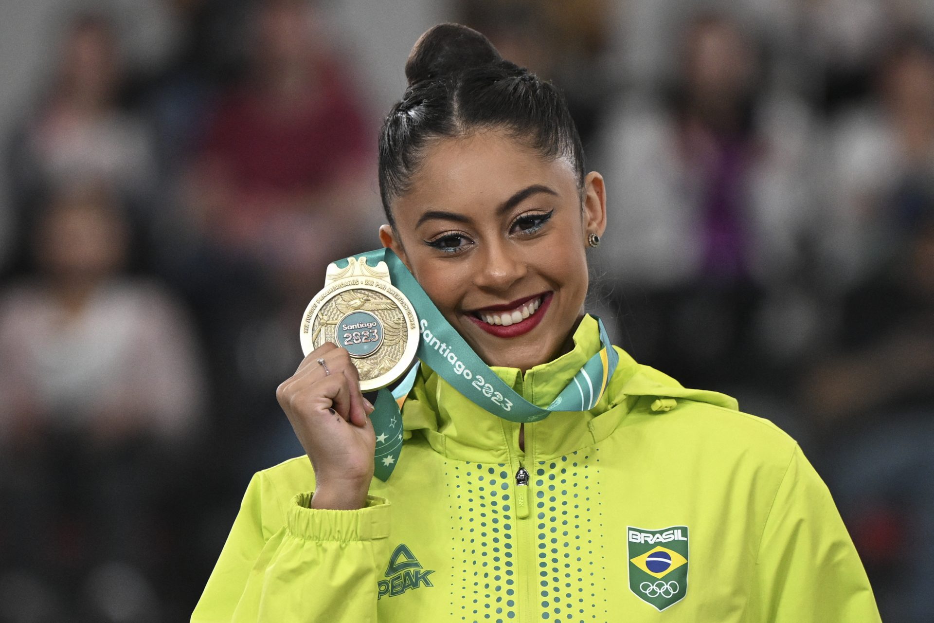 Bárbara Domingos, a estrela brasileira da ginástica rítmica que disputará as Olimpíadas de Paris