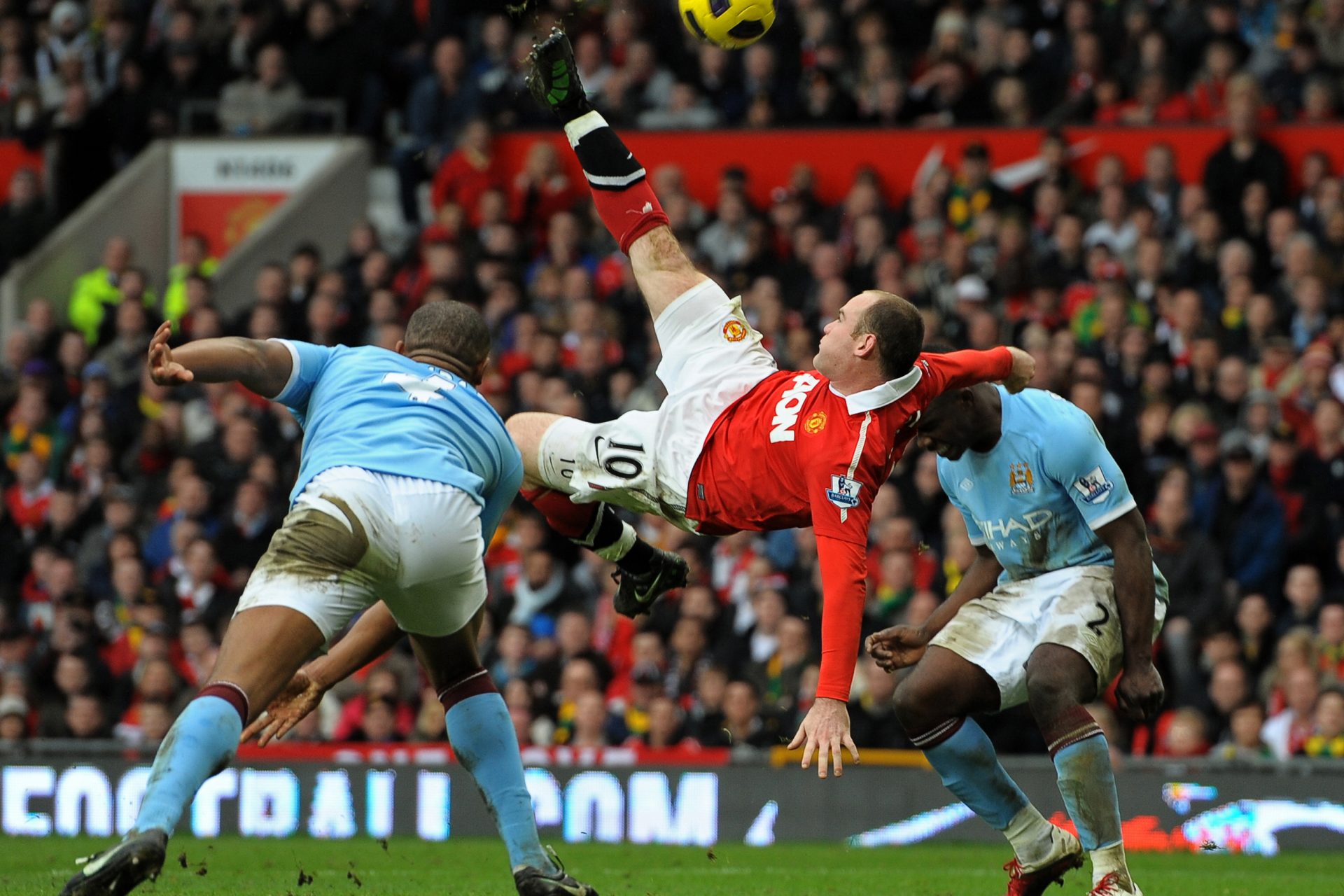Wayne Rooney vs Manchester City 2011