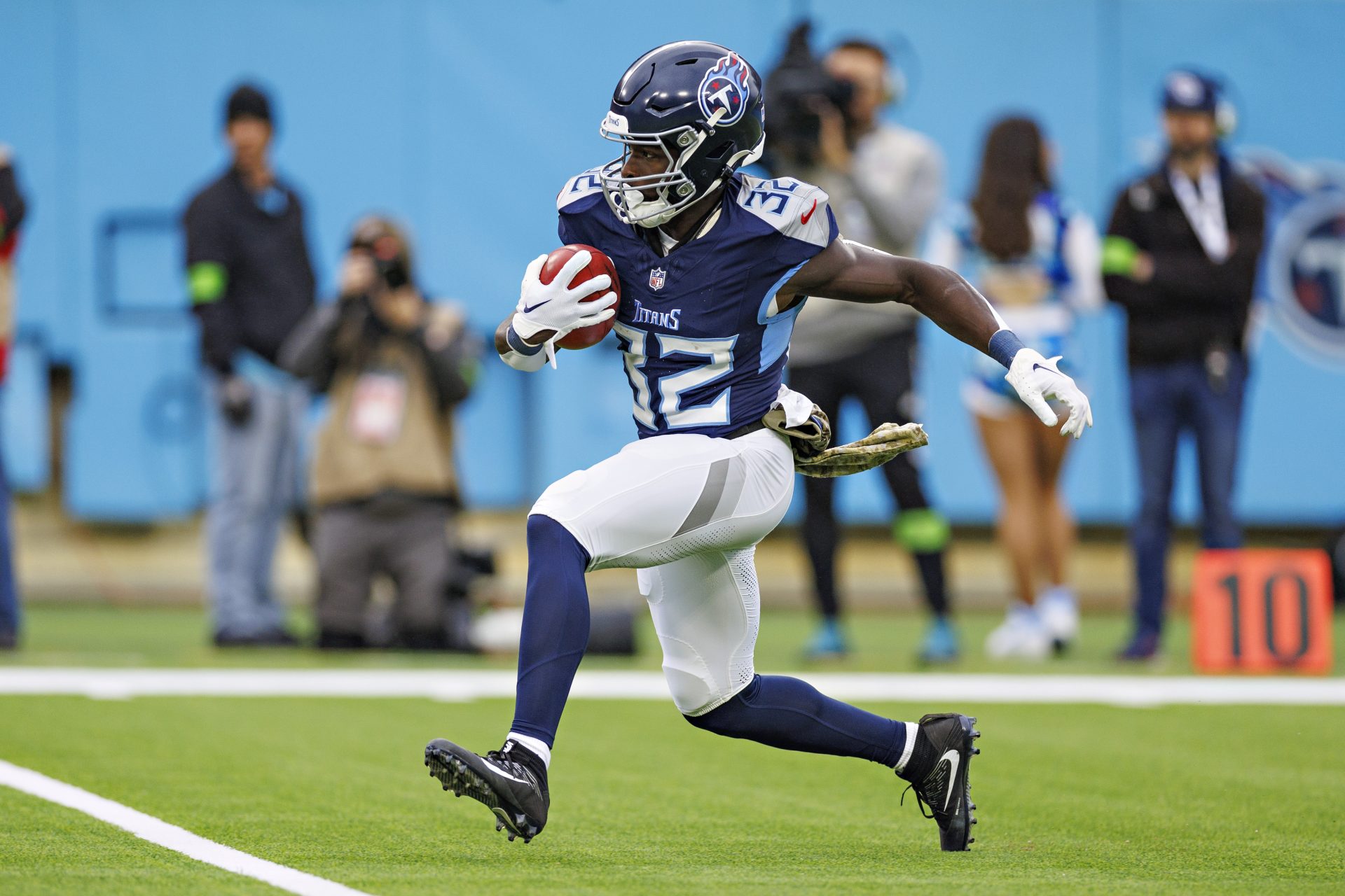 Tennessee Titans: Trade Derrick Henry