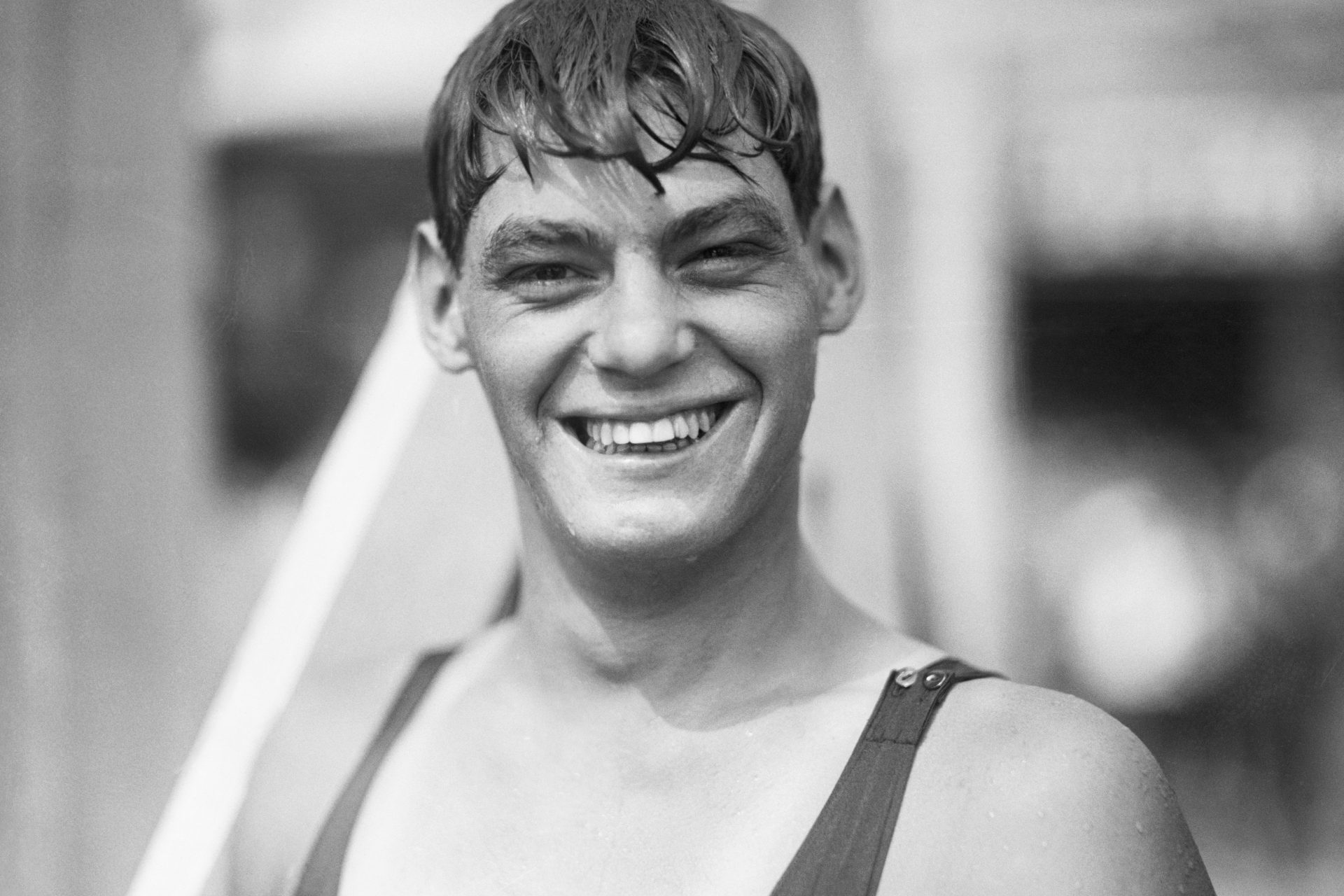 「ターザン」を演じた無敗の水泳選手、ジョニー・ワイズミュラーの世にも奇妙な人生
