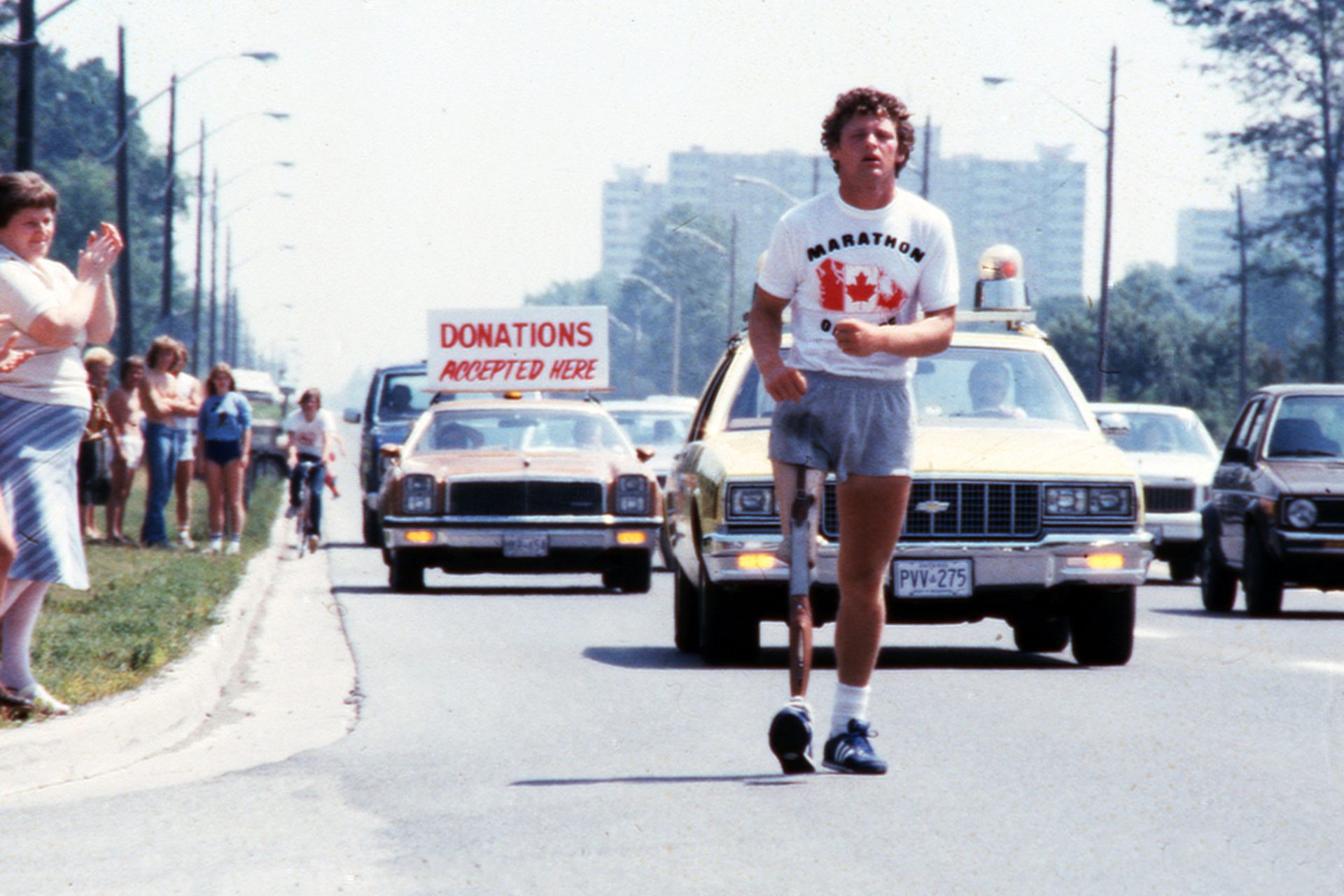 Comment Terry Fox, un marathonien avec une jambe artificielle, est-il devenu le symbole de la lutte contre le cancer ?