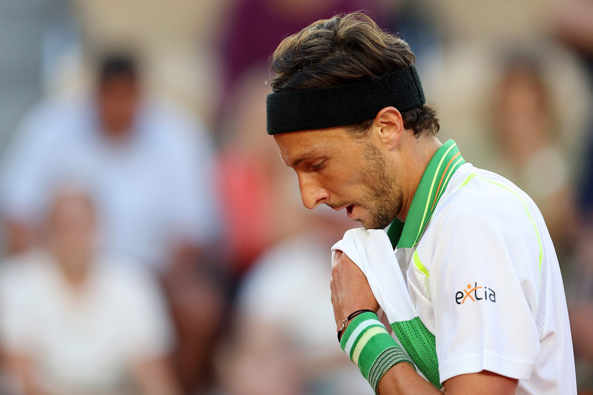 Tennis: Tough loss at Roland Garros