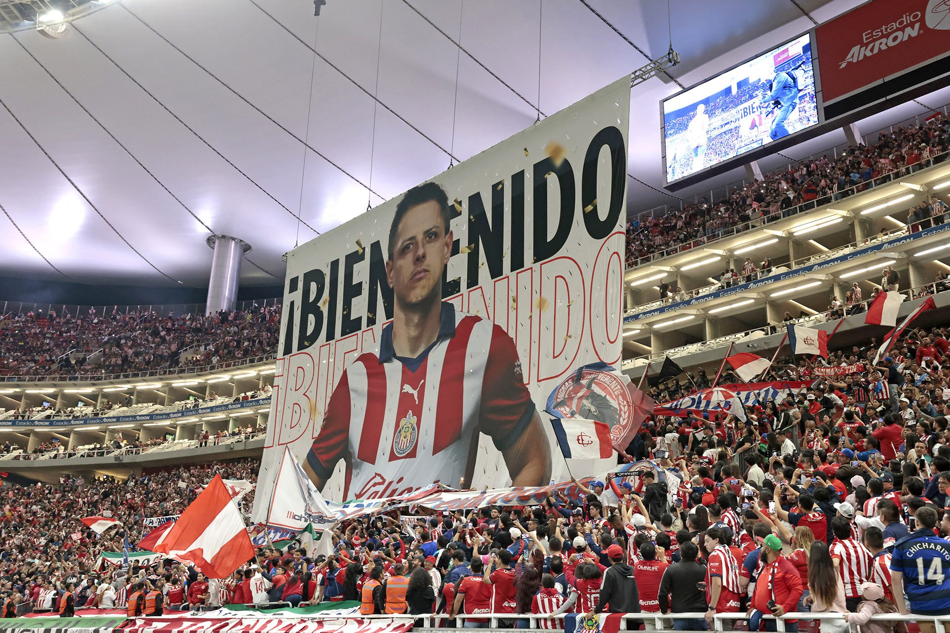 El estadio Akron se llenó para su presentación