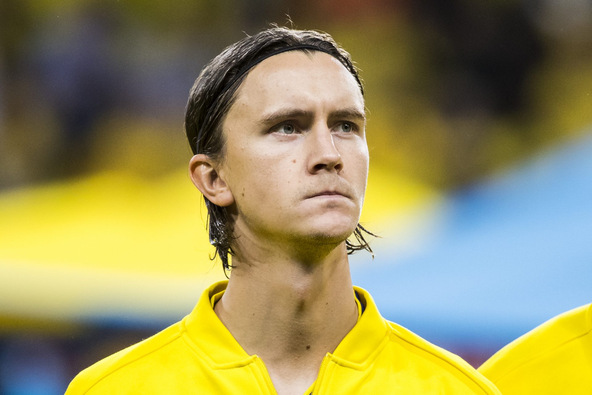 Preocupación por el repentino desvanecimiento del futbolista sueco Kristoffer Olsson