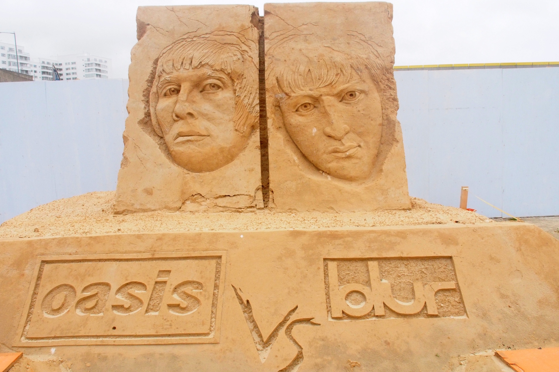 Oasis vs. Blur