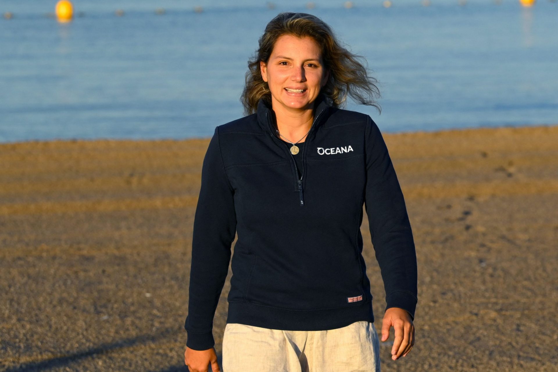 Maya Gabeira: erst fast gestorben, dann Surf-Weltrekordhalterin