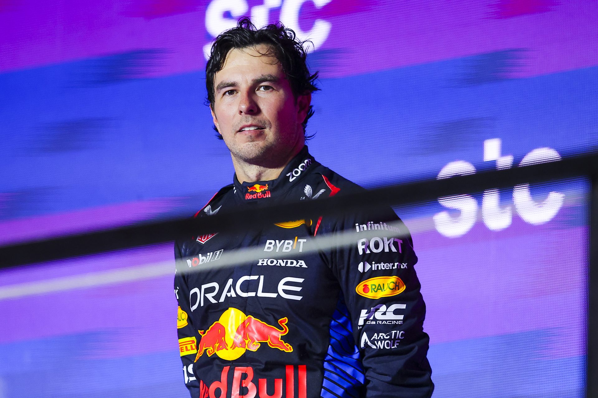 Sergio Pérez resta alla Red Bull