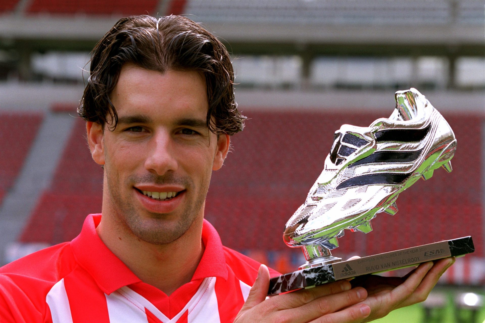 What happened to legendary Man United striker Ruud van Nistelrooy?