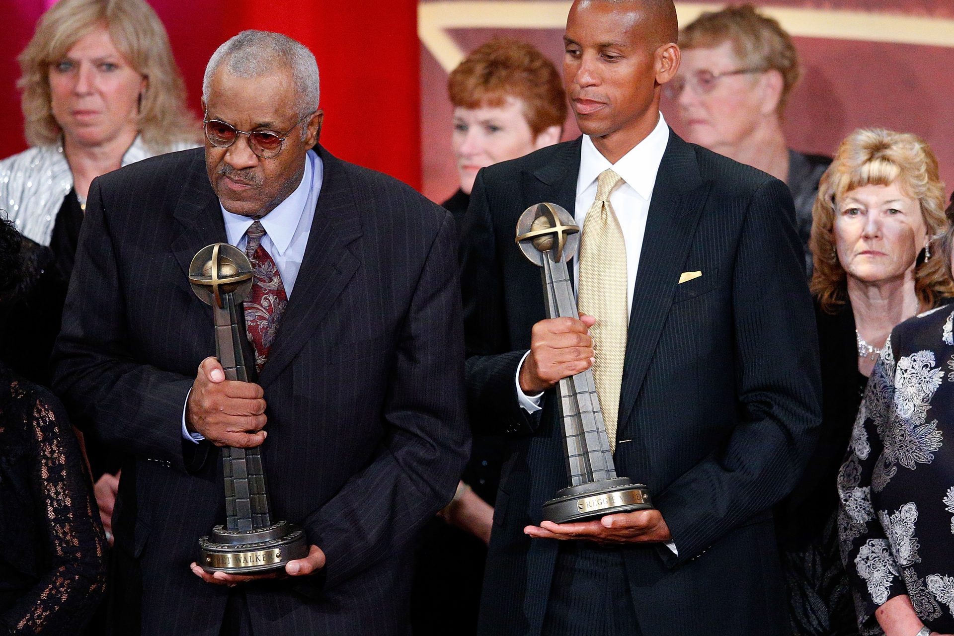 Tributes pour in following basketball Hall of Famer Chet Walker's death