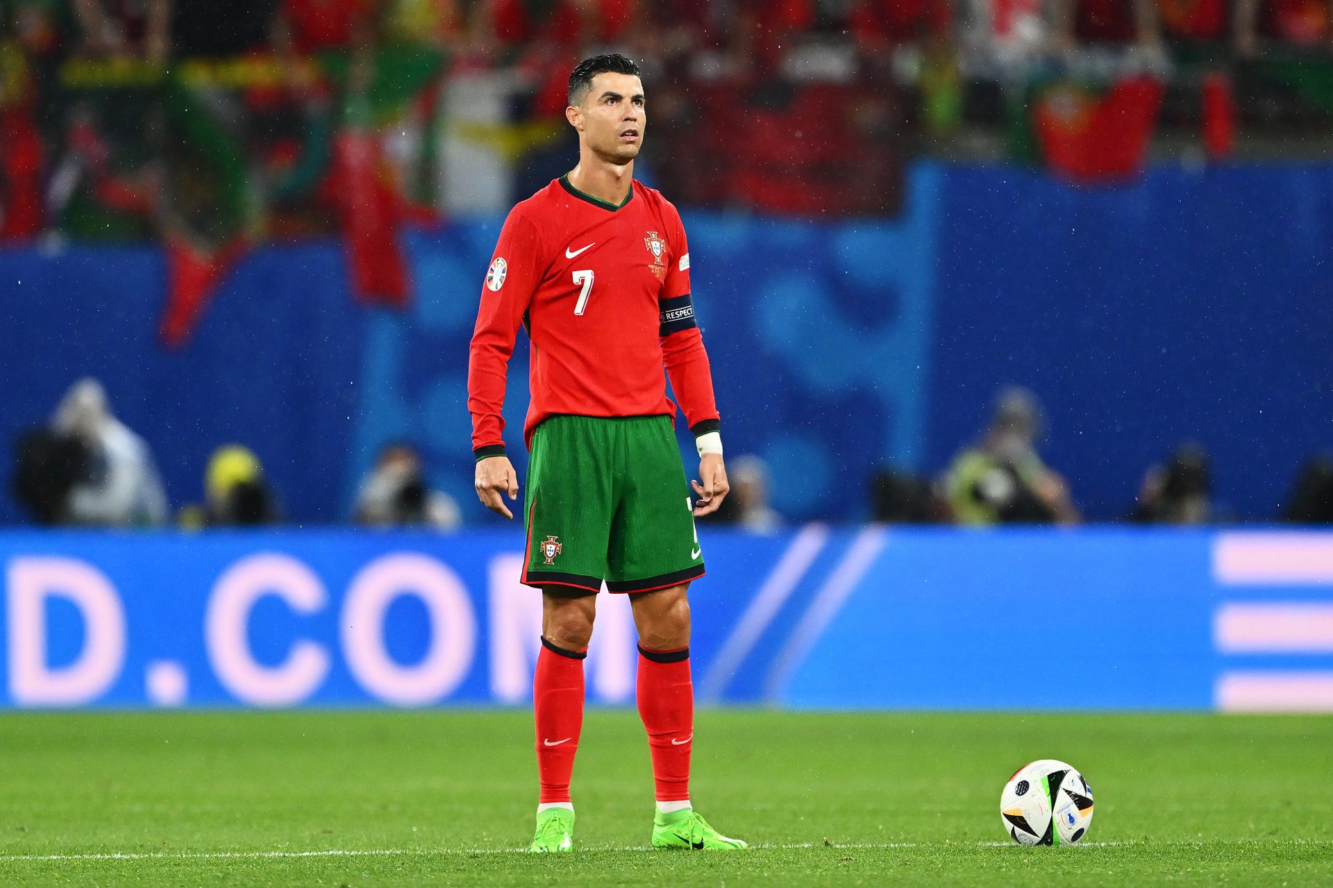 Cristiano Ronaldo slammed after Portugal game: 'Messi would not do that'