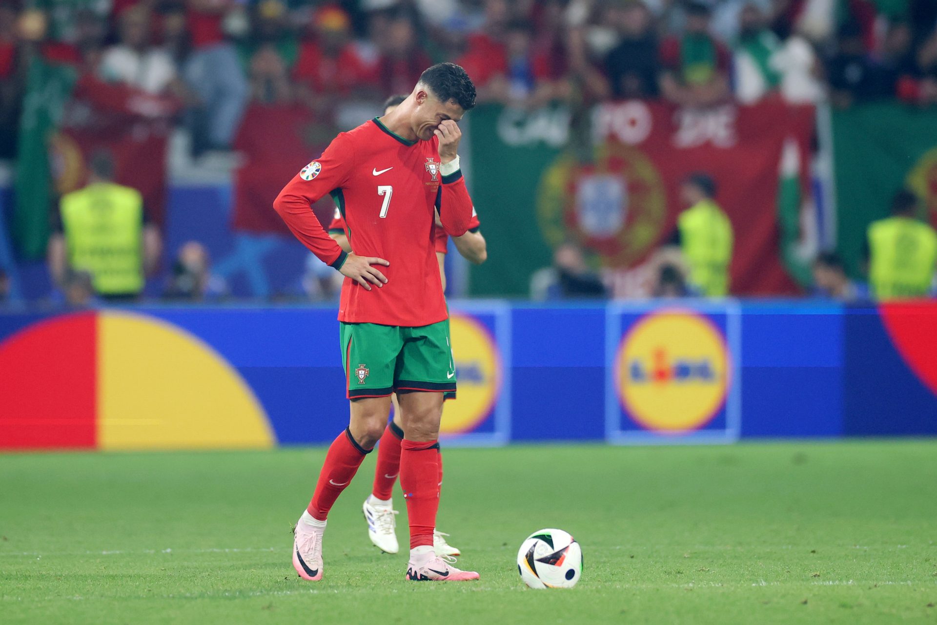 The major controversy behind Cristiano Ronaldo's tears against Slovenia