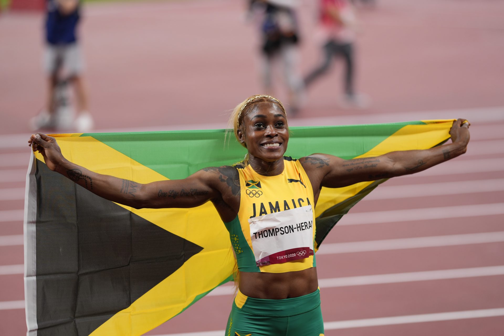 Elaine Thompson-Herah makes sprinting history 