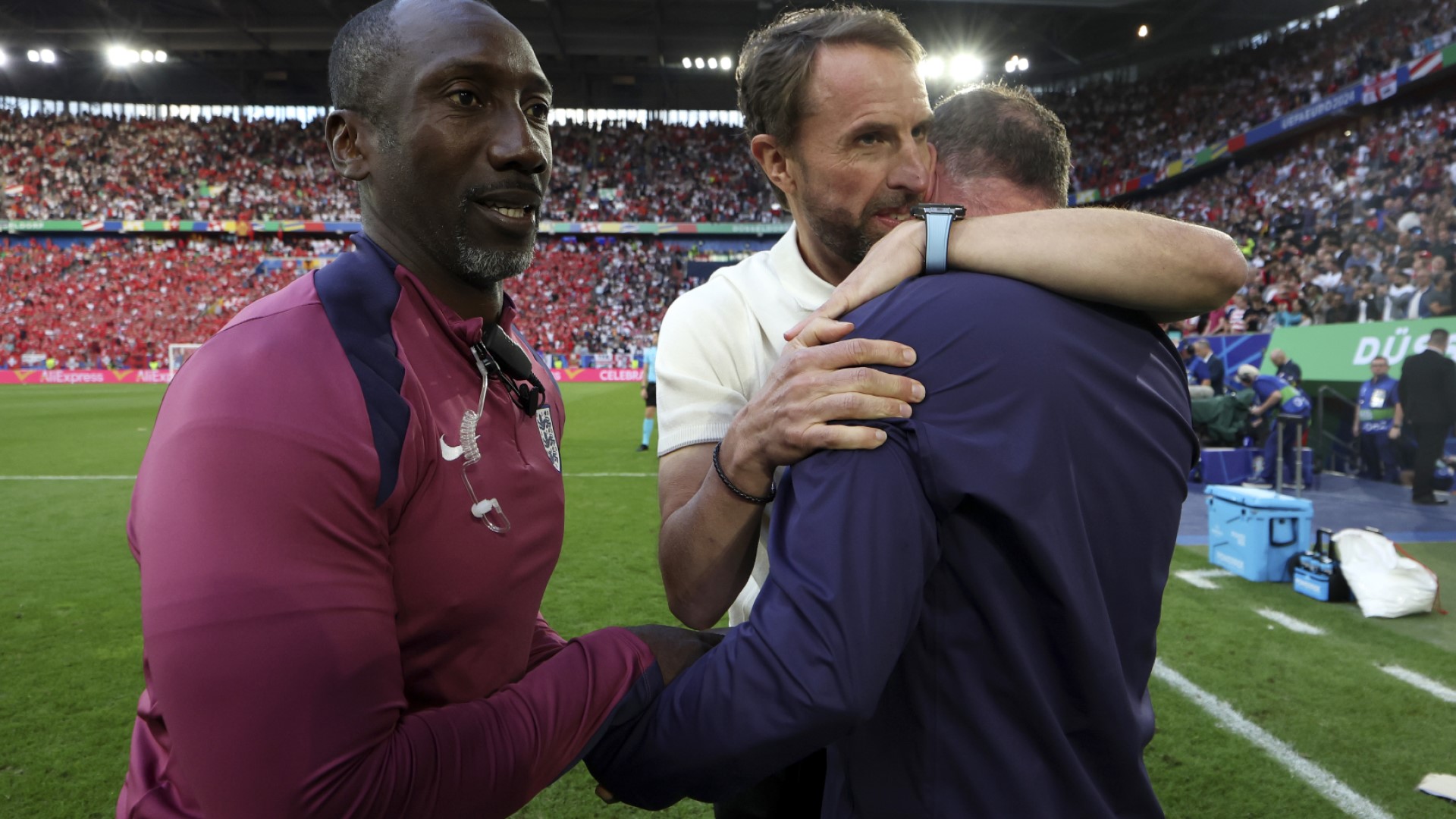 Oranjeheld Hasselbaink in de EK-halve finale... voor de Engelsen!