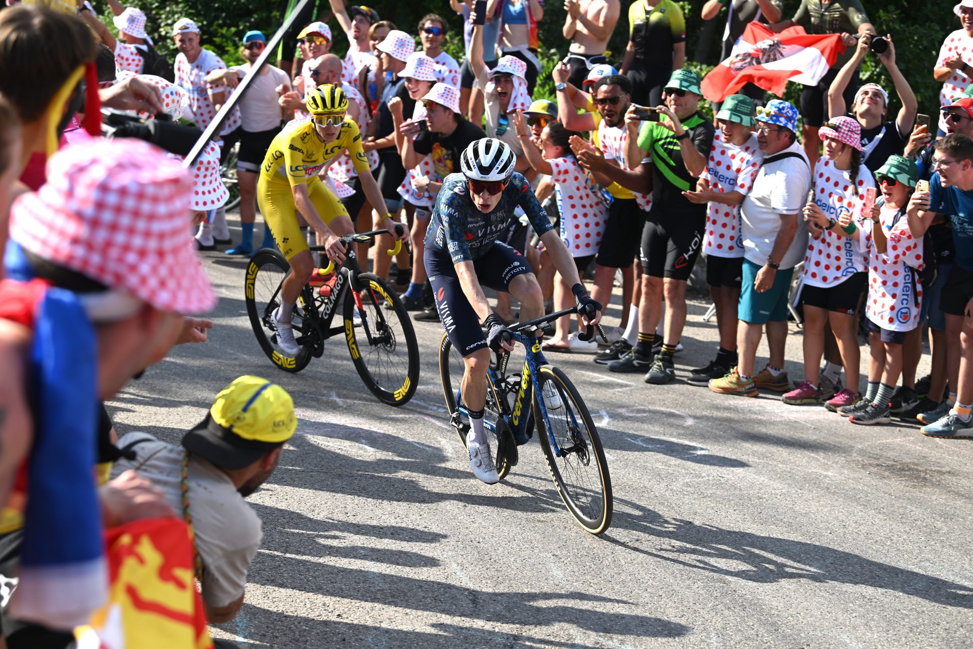 Tour de France arriving in Nice