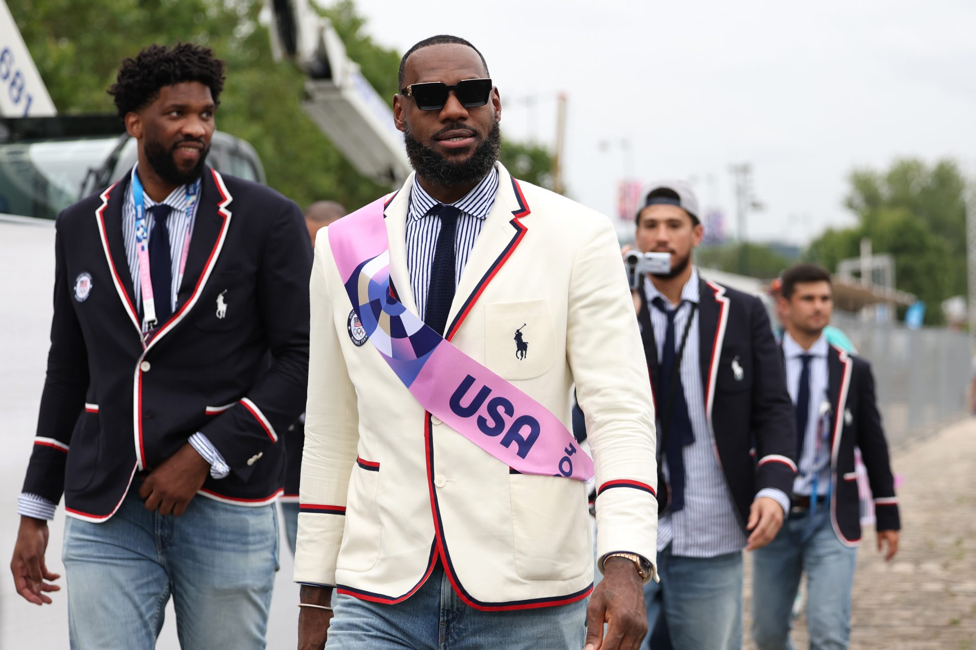 LeBron James not worried about France