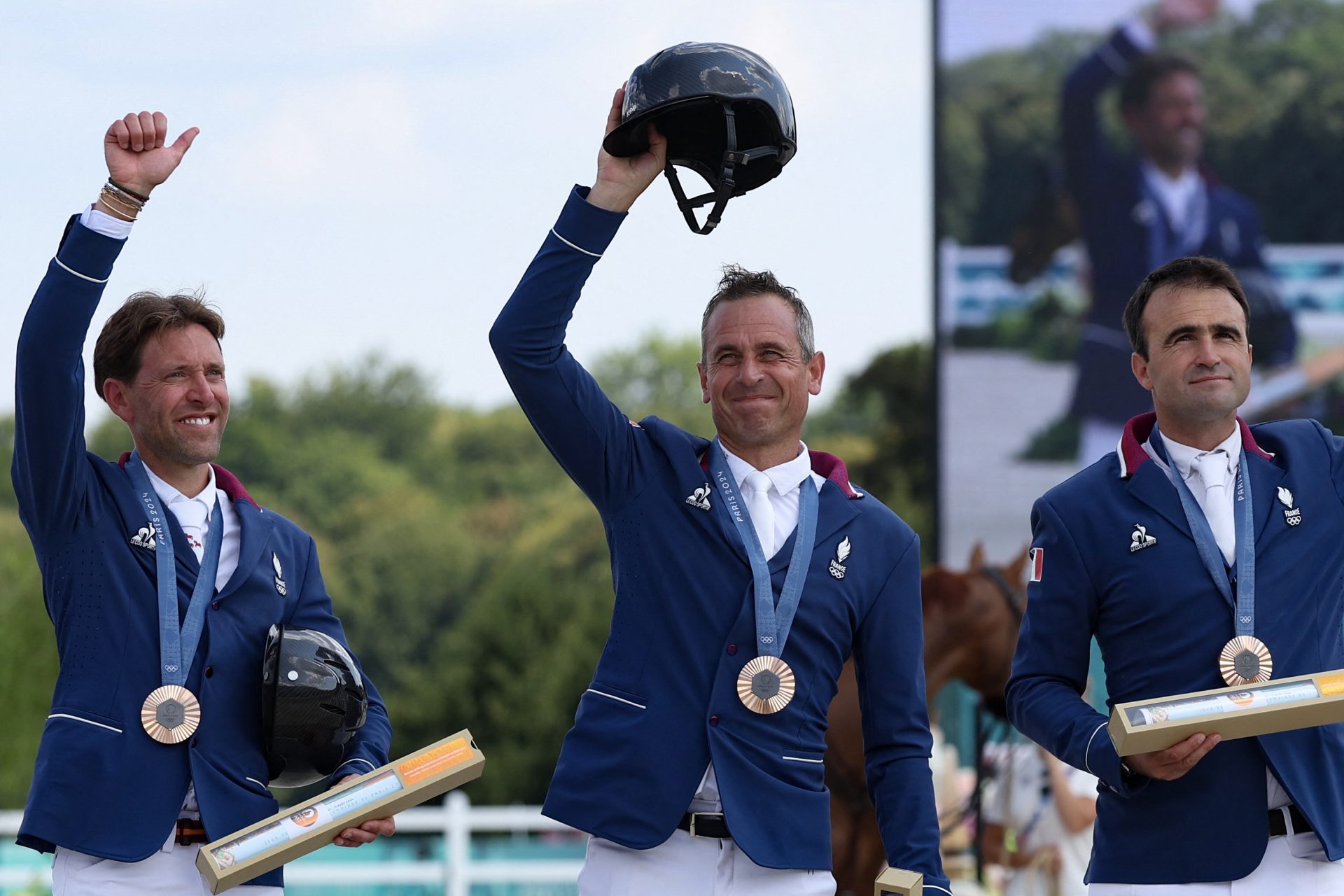 Médaille de bronze : Équipe de France masculine - Équitation, saut d’obstacles par équipes