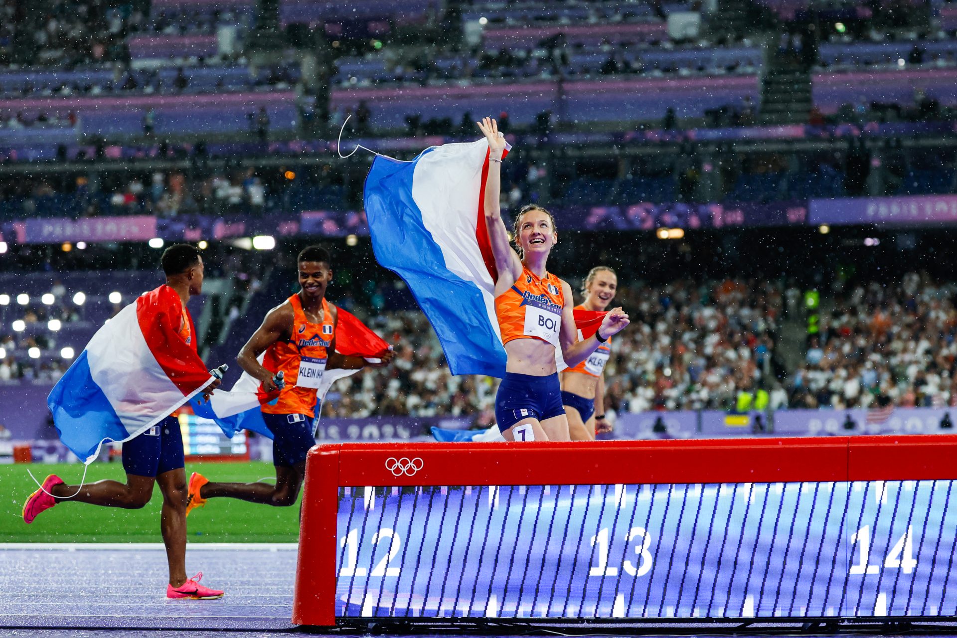 Nederlands goud voor de 4x400 gemengde estafette