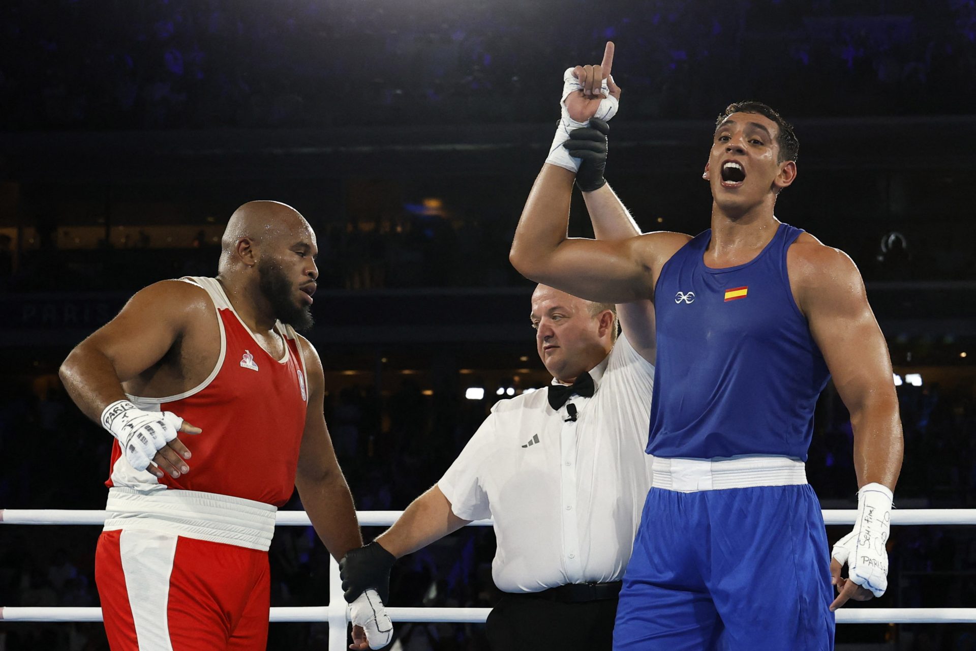 Médaille de bronze : Djamili-Dini Aboudou Moindze - Boxe +92kg 