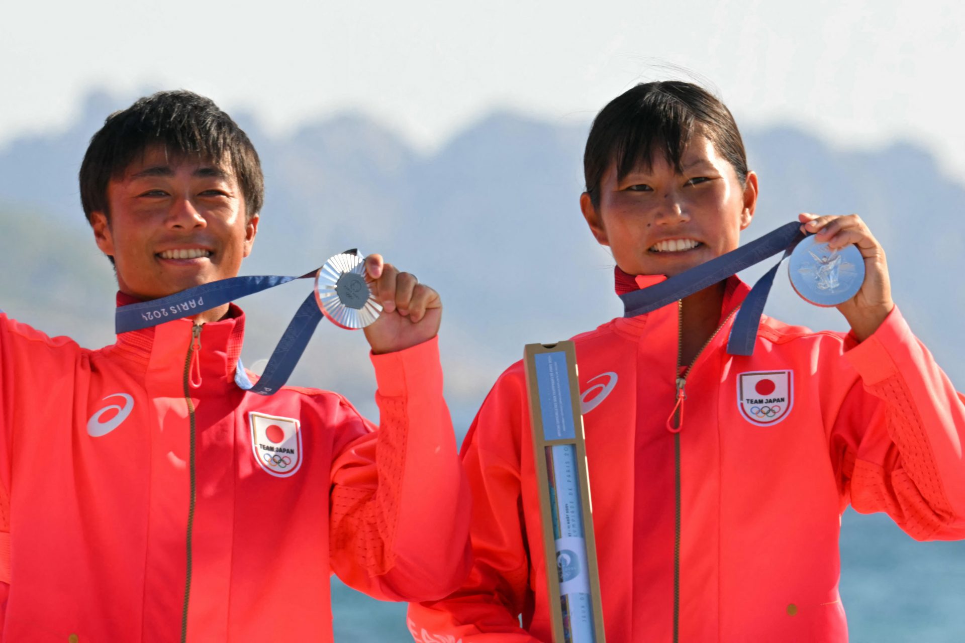 セーリングの岡田・吉岡ペアが銀メダルを獲得！パリ五輪までの軌跡