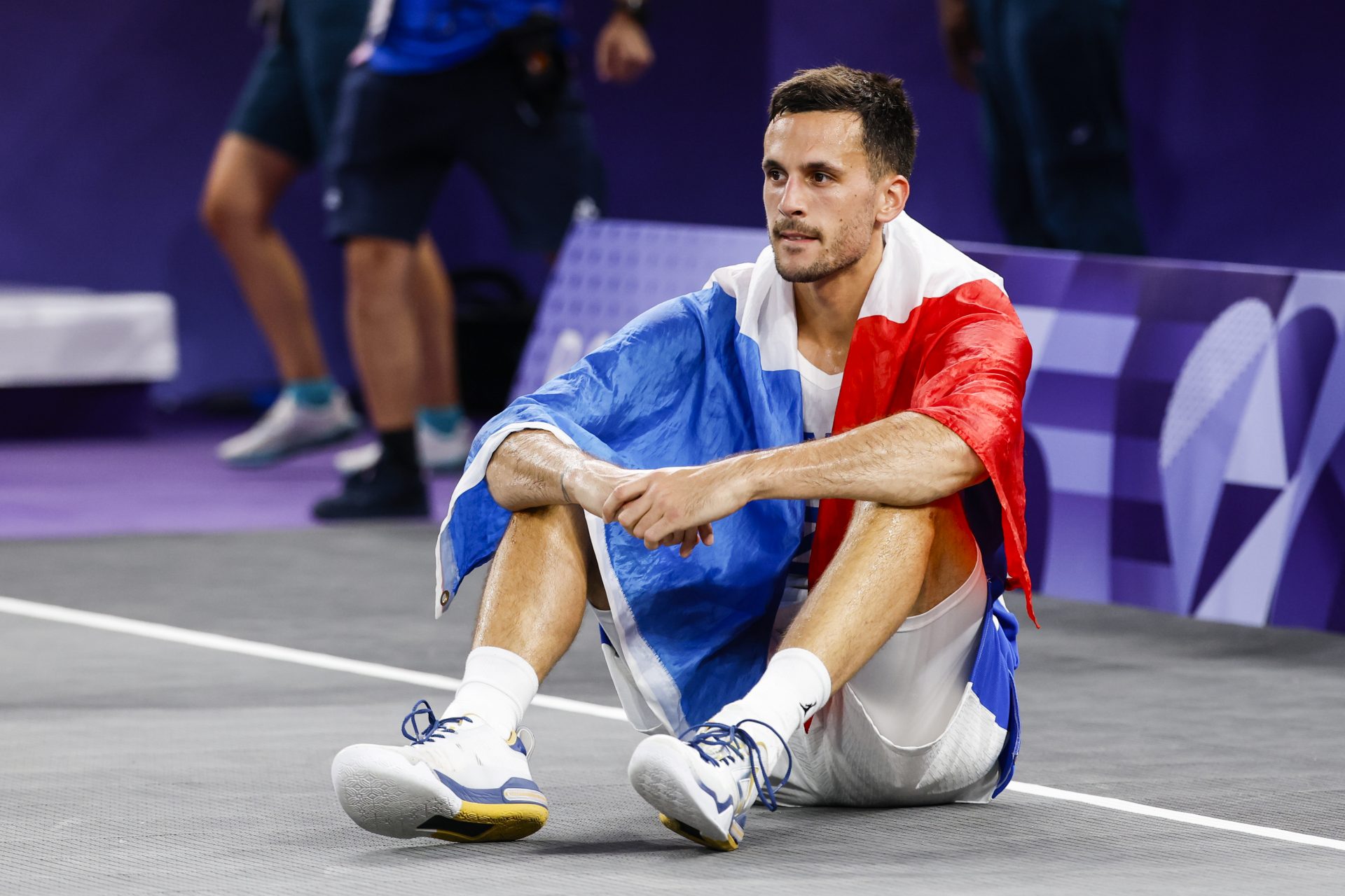 Médaille d'argent : Équipe de France de basket 3x3