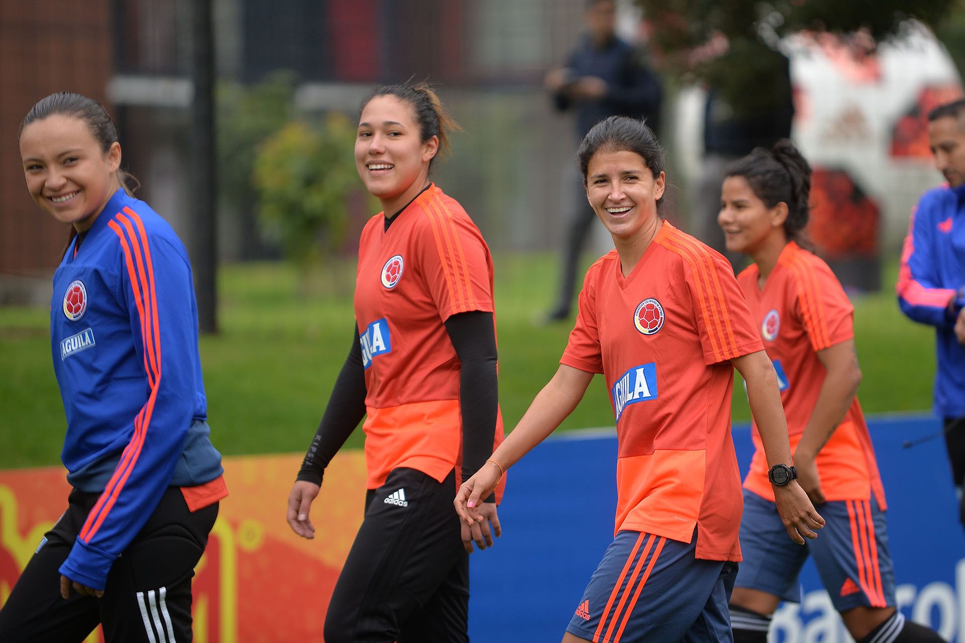 Comprometida con el desarrollo del fútbol femenino