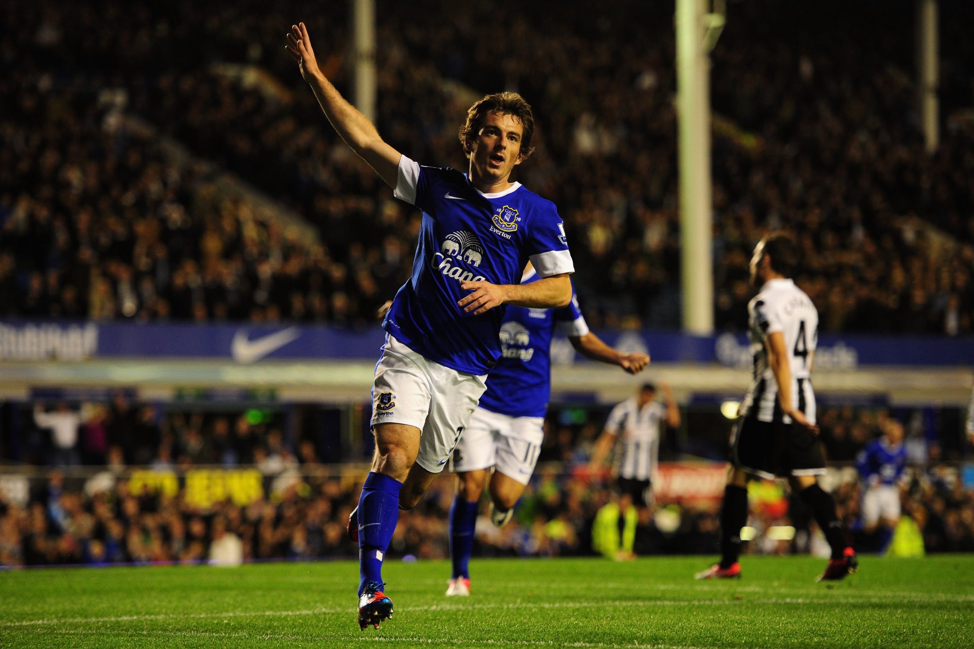 Leighton Baines LB