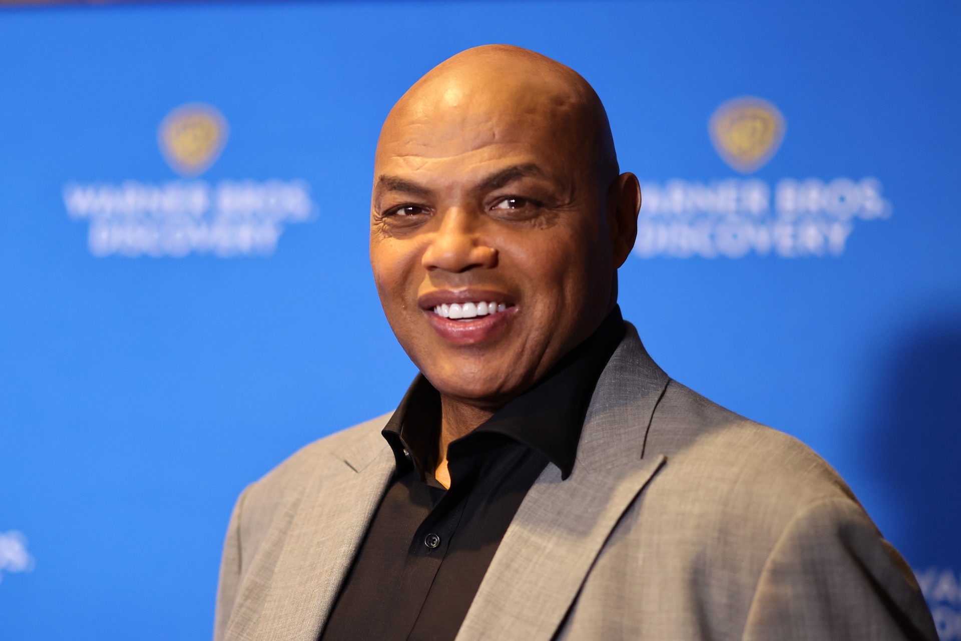 Charles Barkley demolishes media for playing race card in Tyreek Hill’s incident