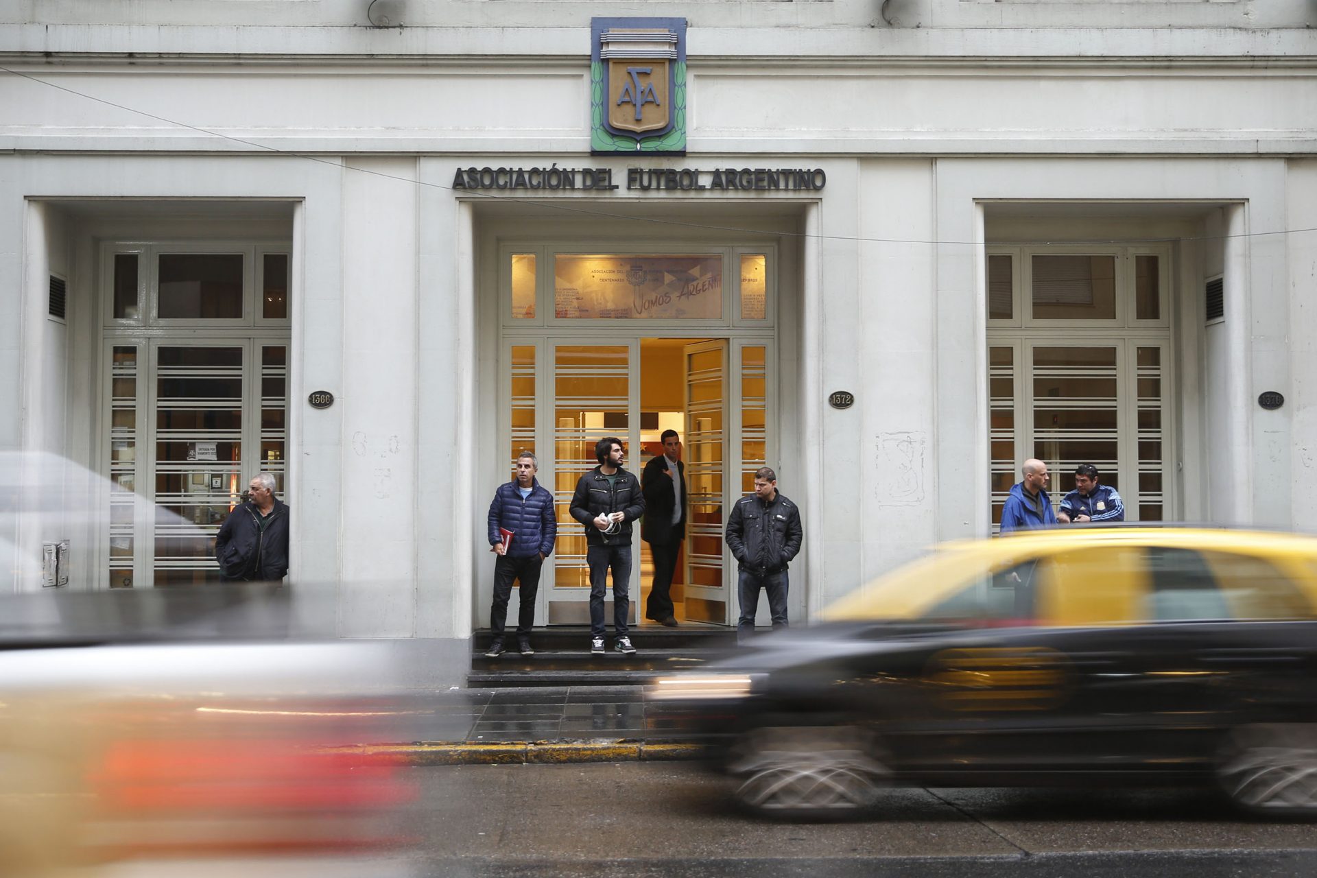 Decreto que choca con los estatutos de la AFA