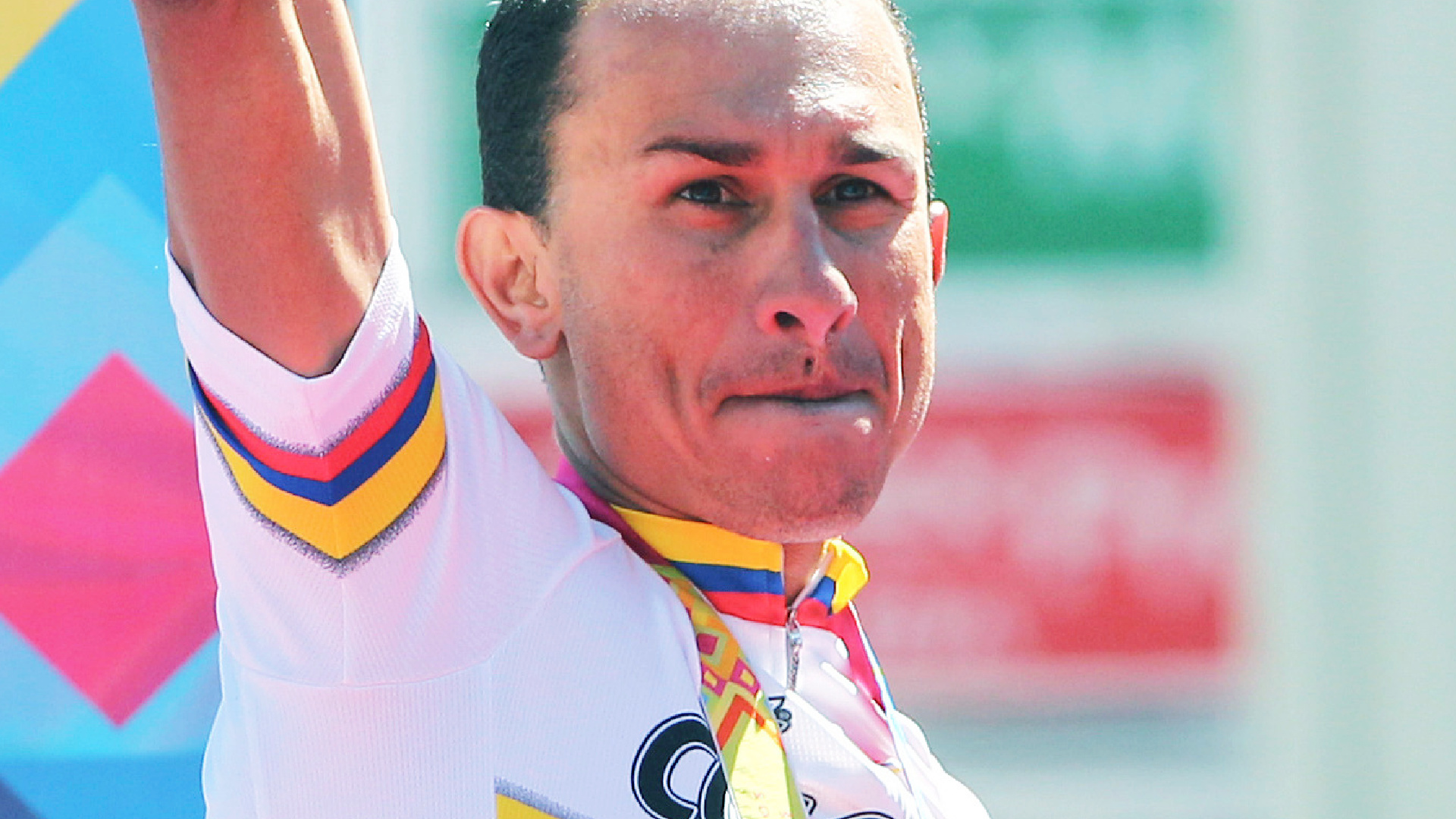 Former cycling champion Marlon Pérez killed in armed robbery