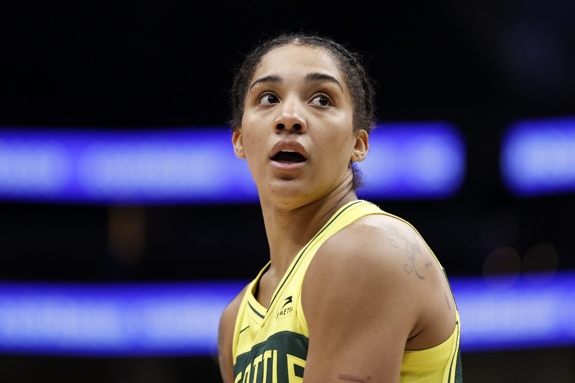 Gabby Williams exits WNBA after criticizing Caitlin Clark’s salary