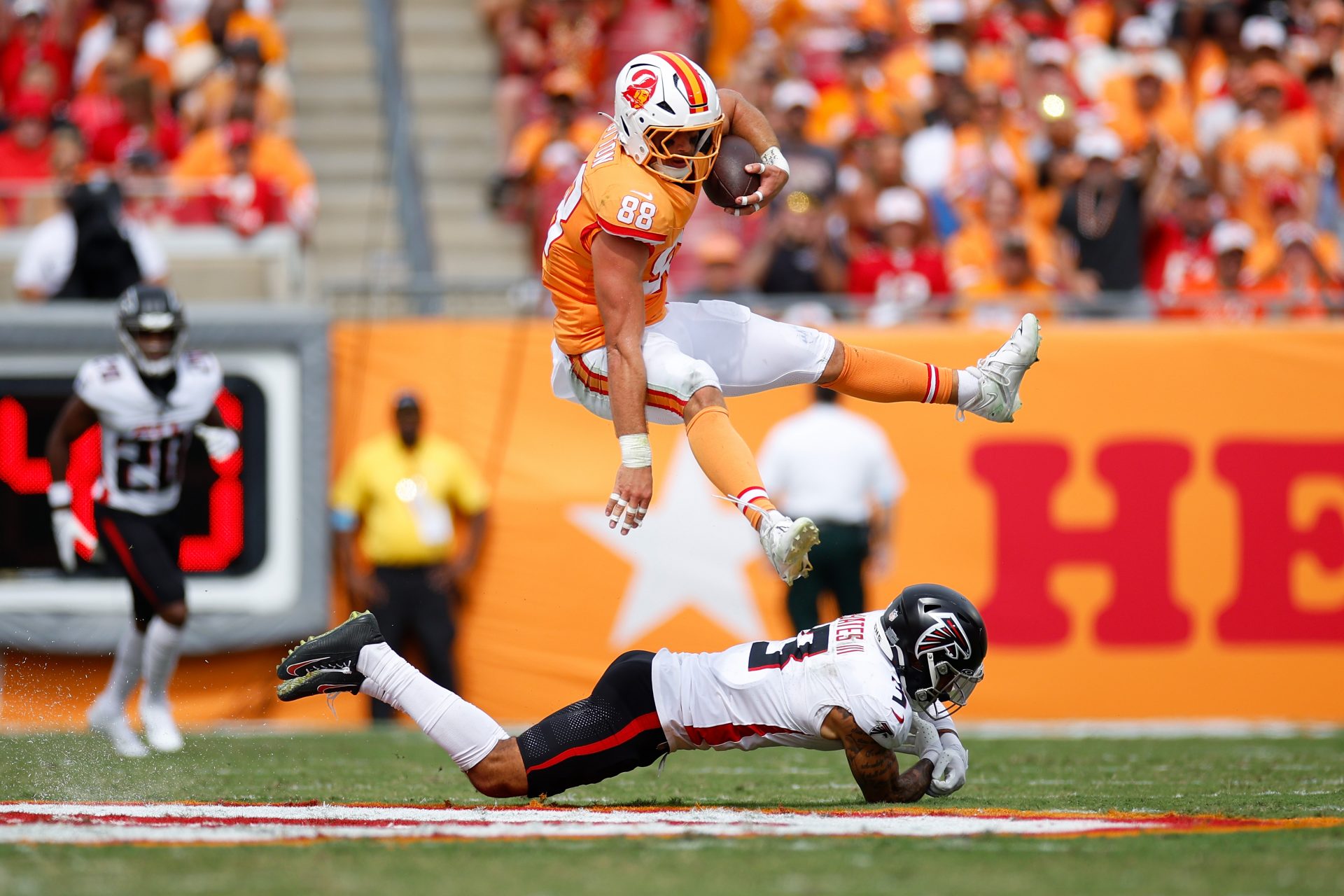 TE Cade Otton, Tampa Bay Buccaneers