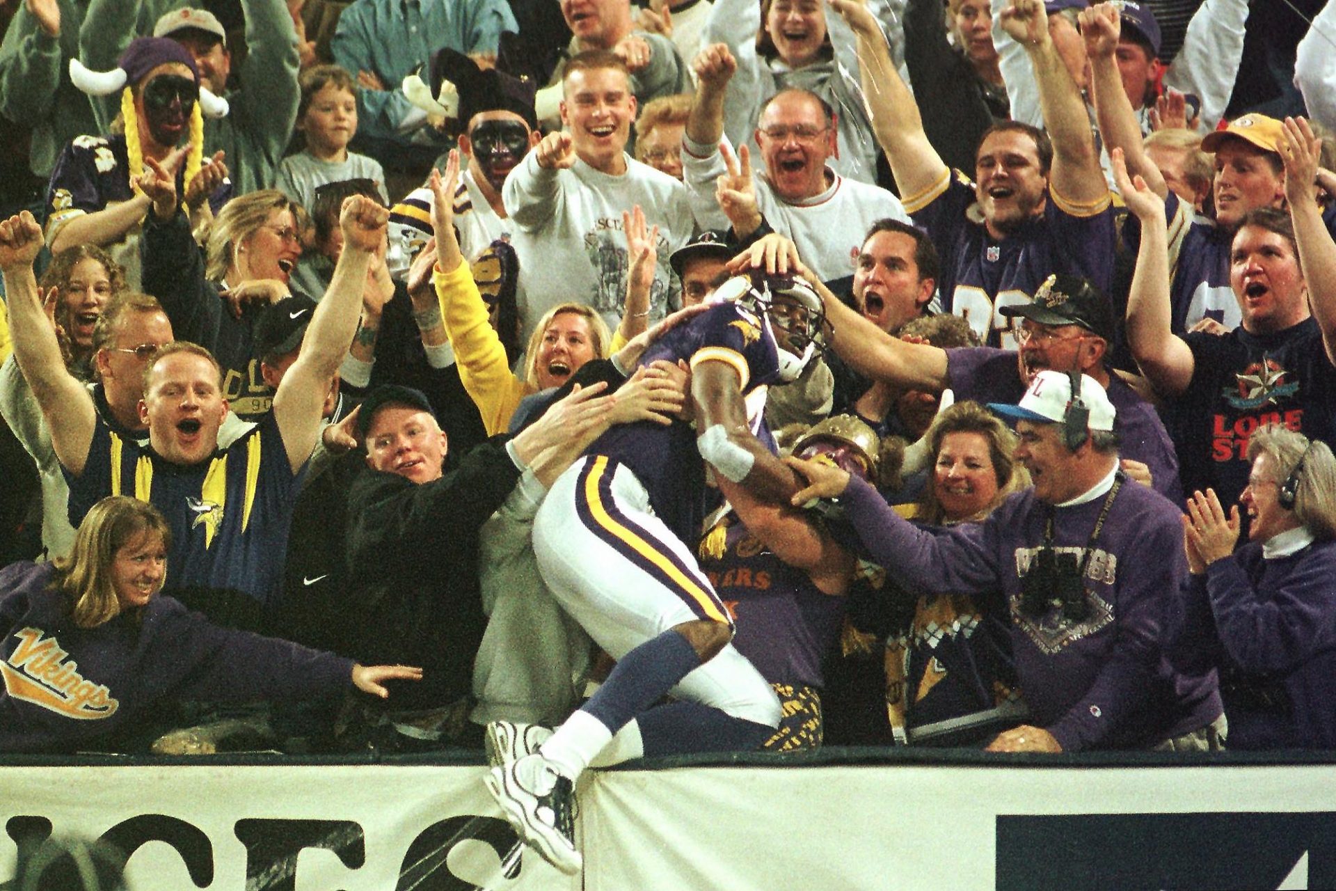 8. 1998 Minnesota Vikings