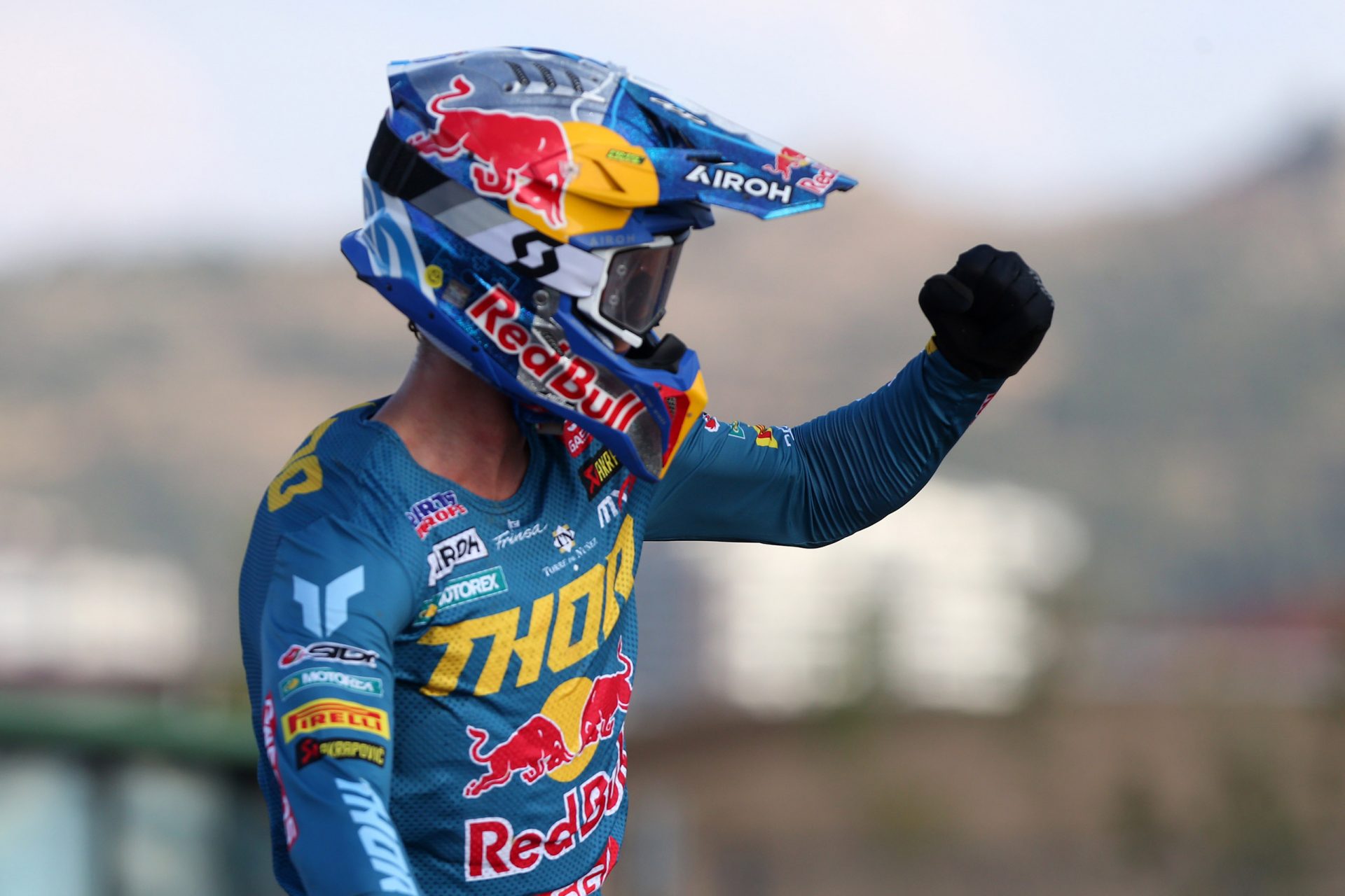 En dos años, bicampeón del mundo de MXGP