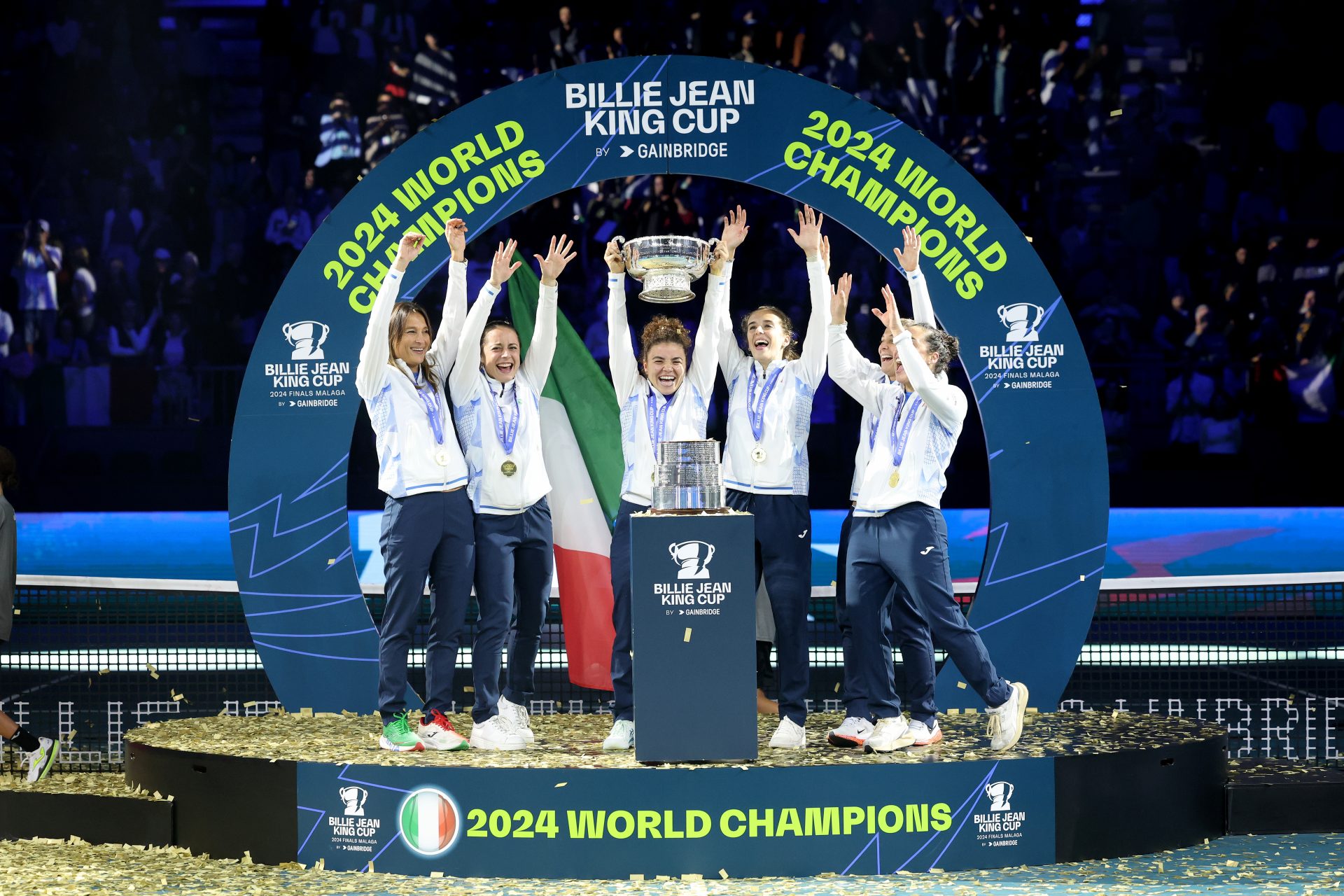 Coppa Davis e Billie Jean King Cup: le foto della grande festa azzurra