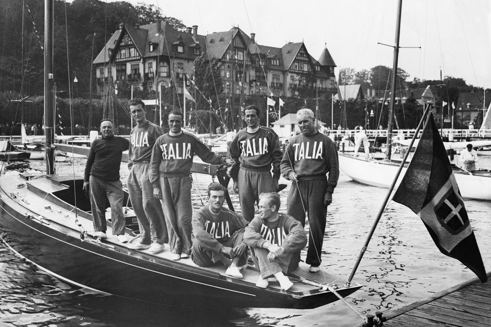 Tutti e tutte in azzurro a partire dal 1932