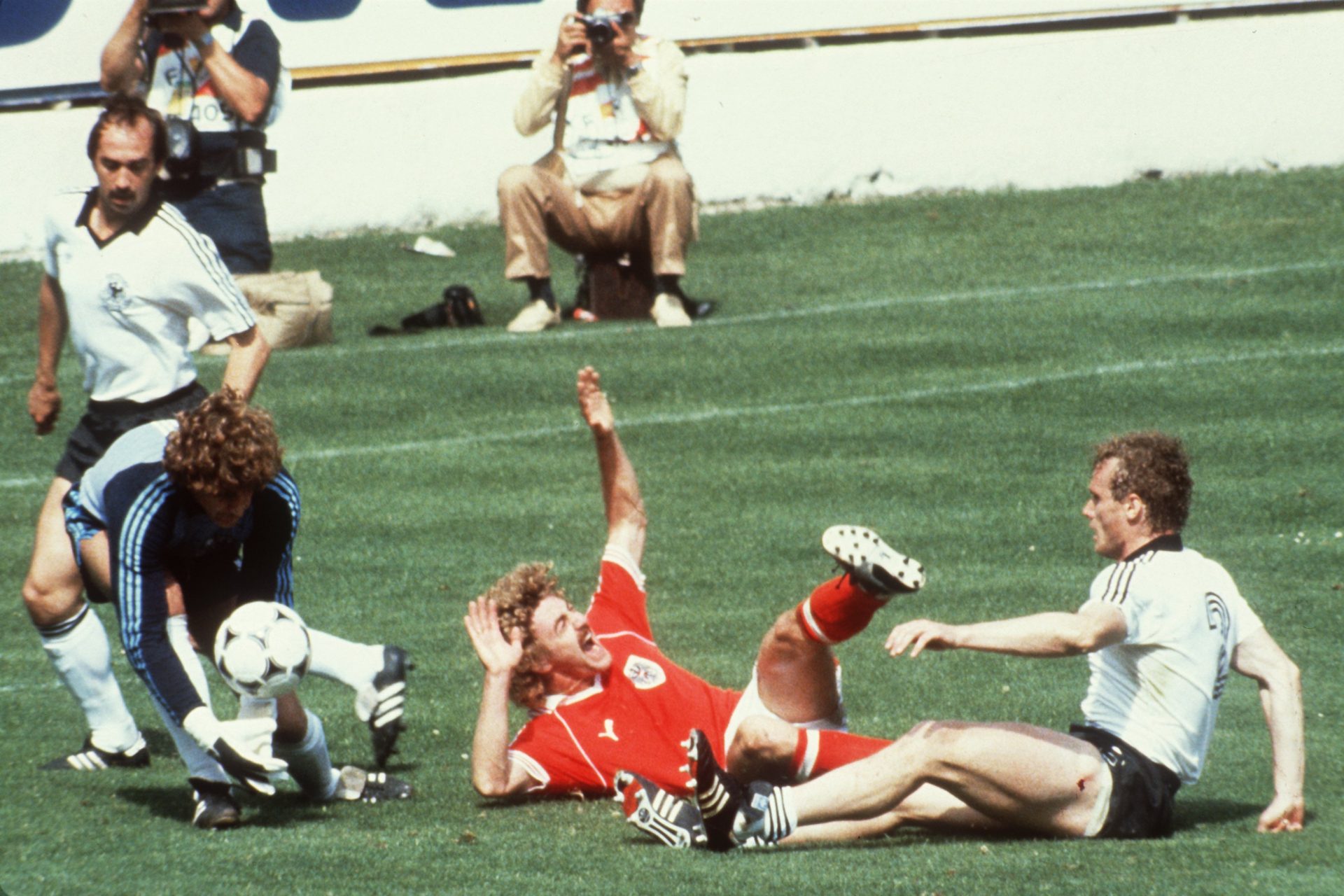 The 'Disgrace of Gijón', the most scandalous match in World Cup history