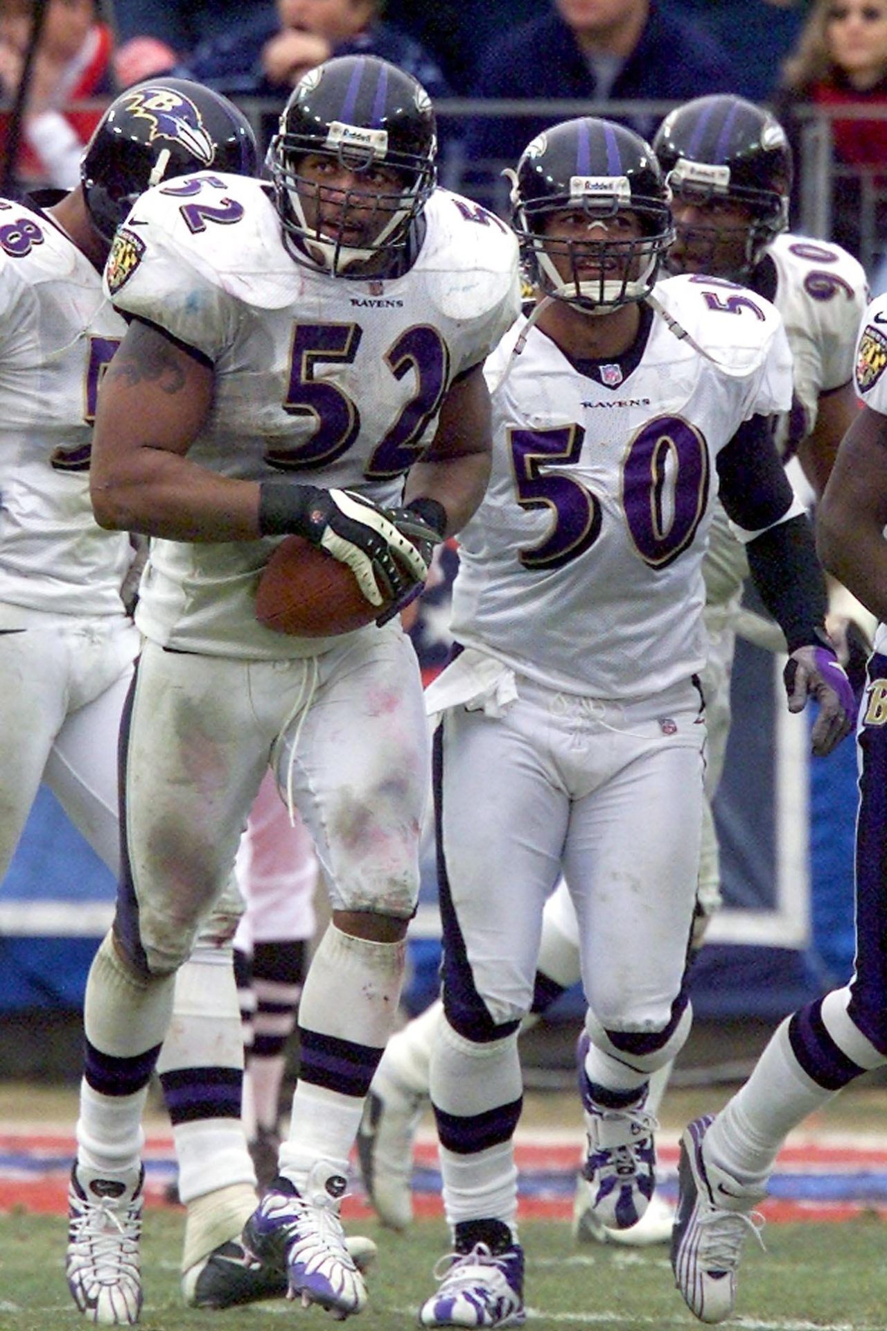 (7) Ray Lewis gets the better of Eddie George 