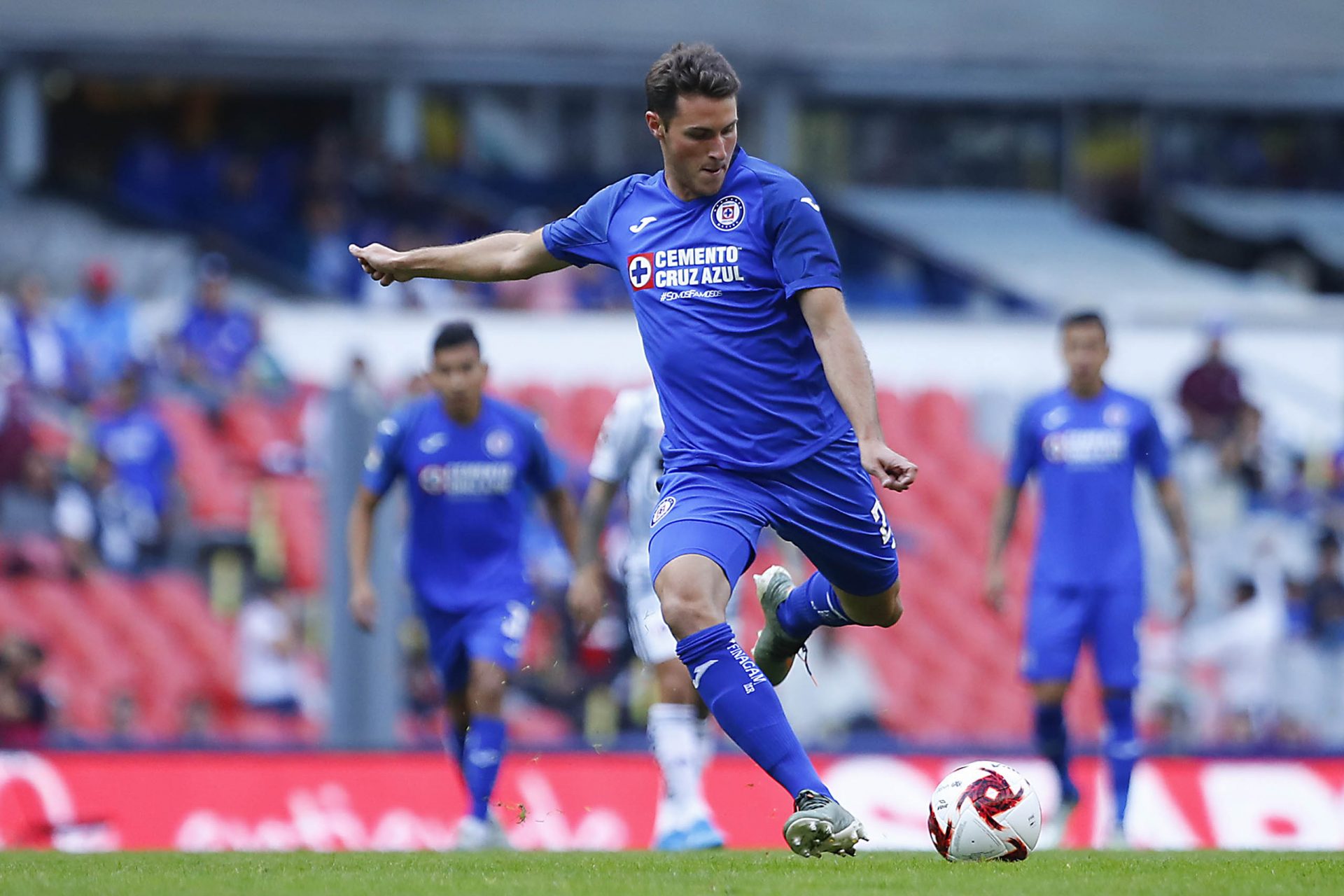 Creció en México y se formó en la cantera de Cruz Azul