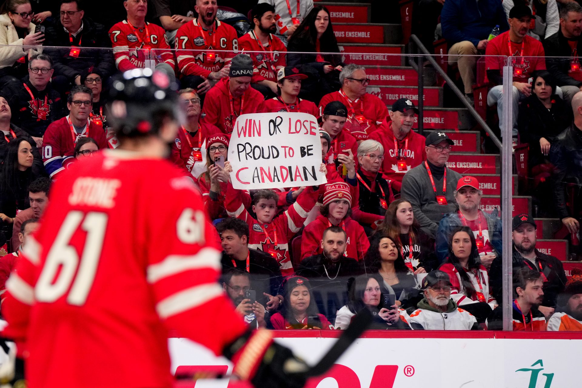 Vittoria del Canada sugli USA: più di una semplice partita di hockey