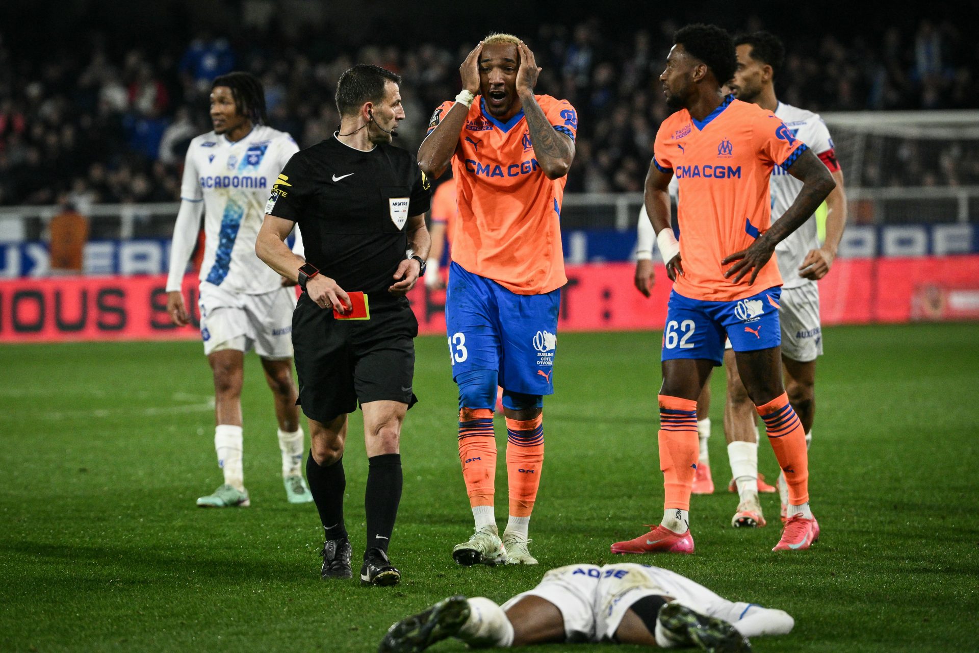 L'Olympique de Marseille est-il (vraiment) lésé par l'arbitrage ?